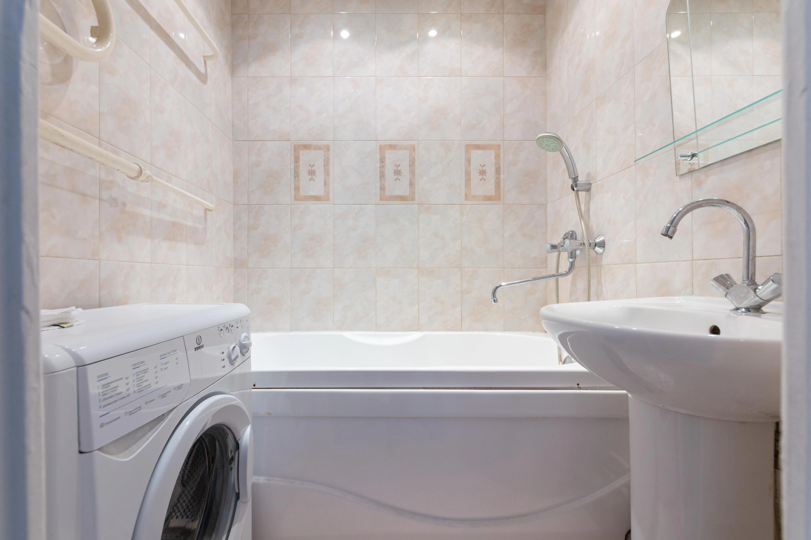 Квартира Передовиков 25