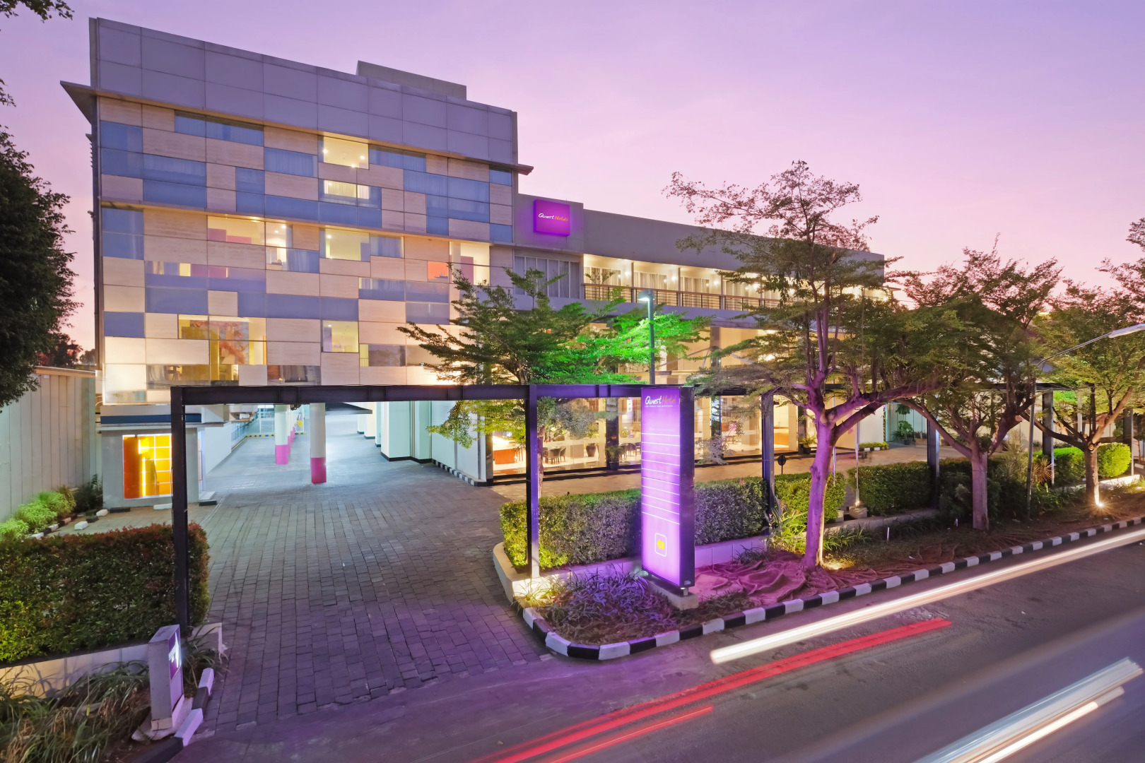 Quest Hotel Simpang Lima - Semarang