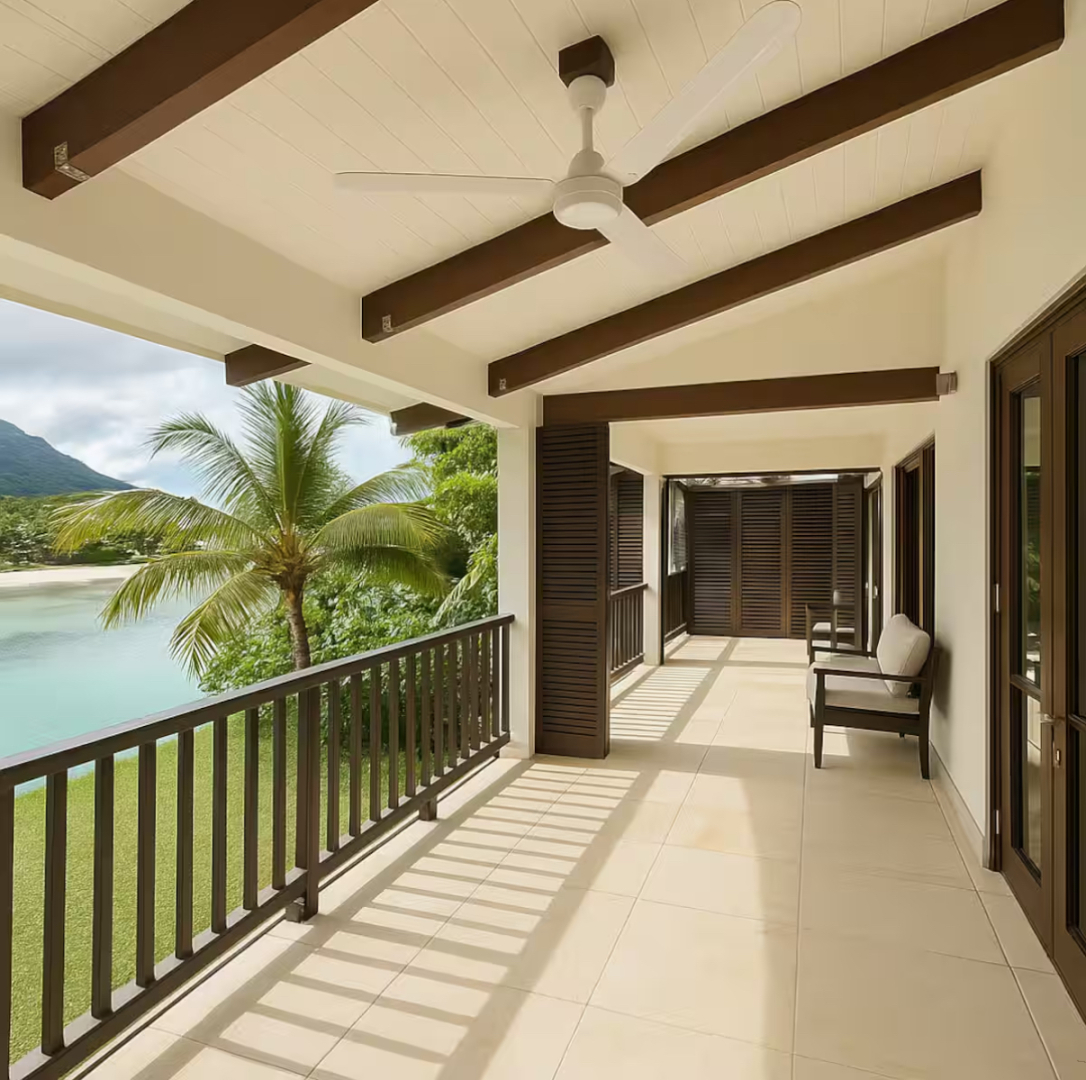 Вилла с Выходом на Пляж Eden Island