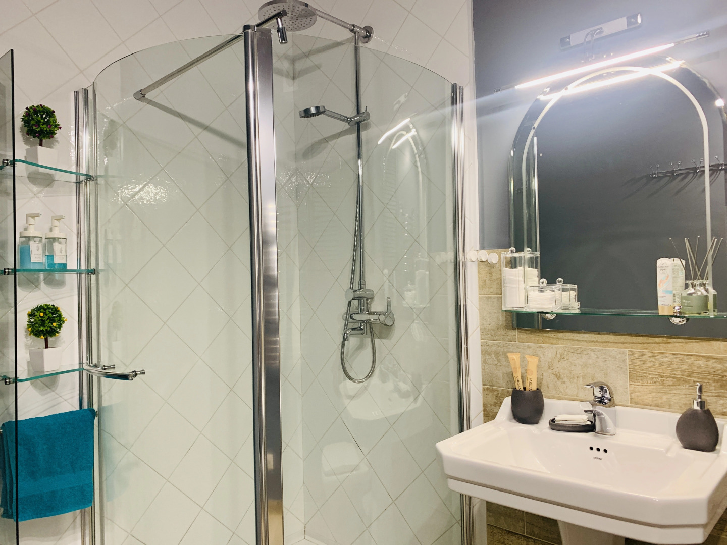 Апартаменты Argentum Home 78 Добровольческой бригады 40