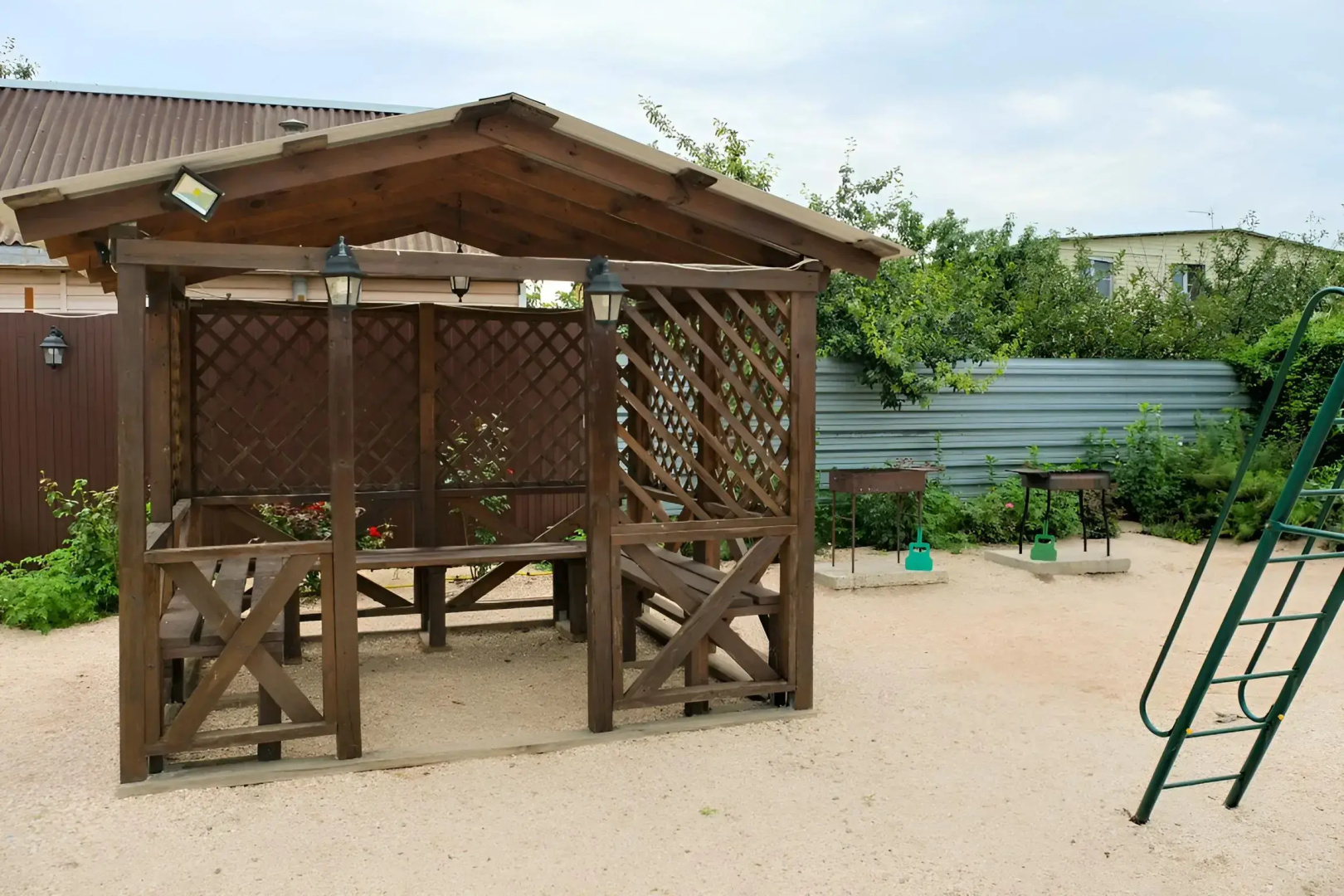 Апартаменты Holiday Home at Frunze