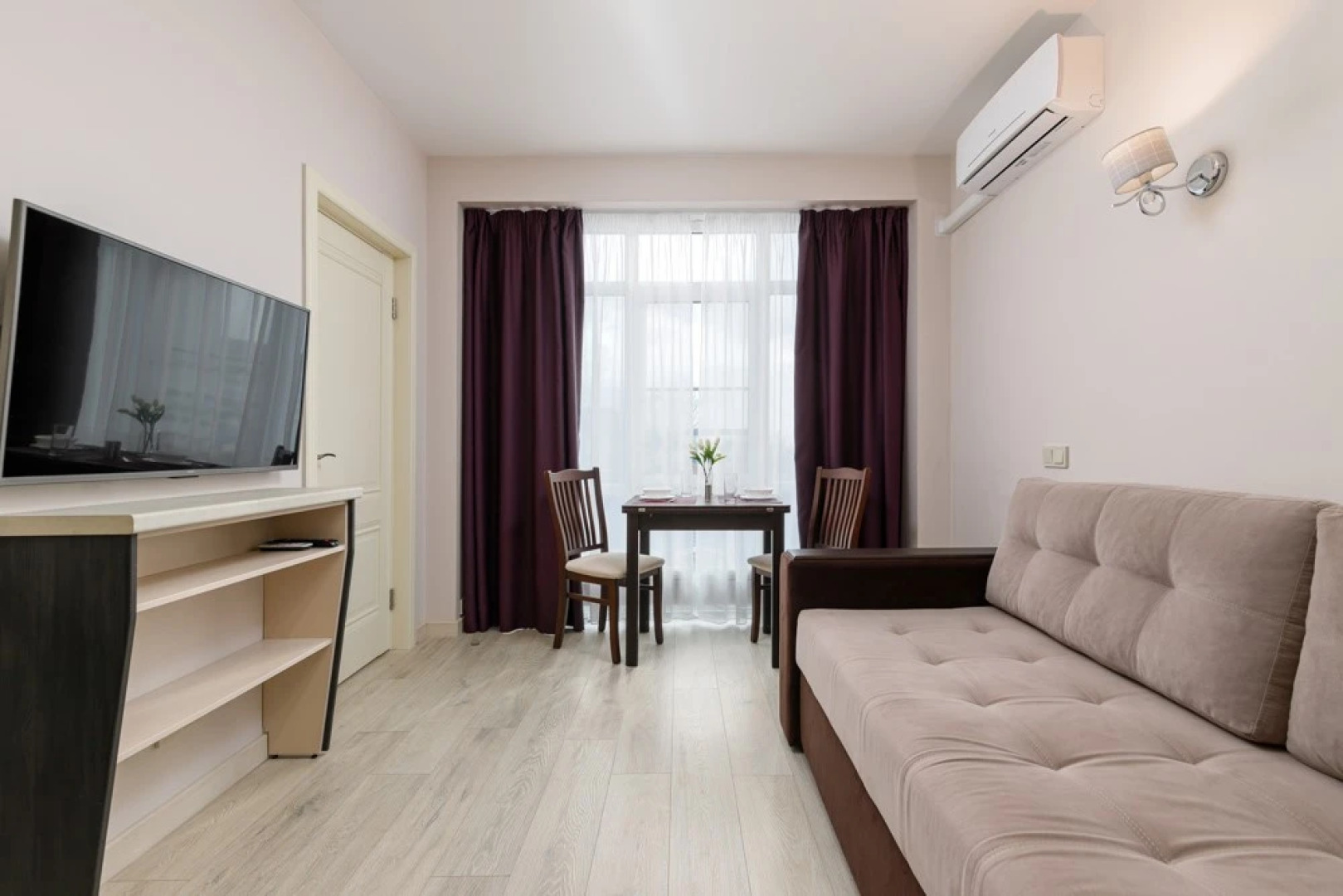 Апартаменты GeoApart Цветочная 30 8