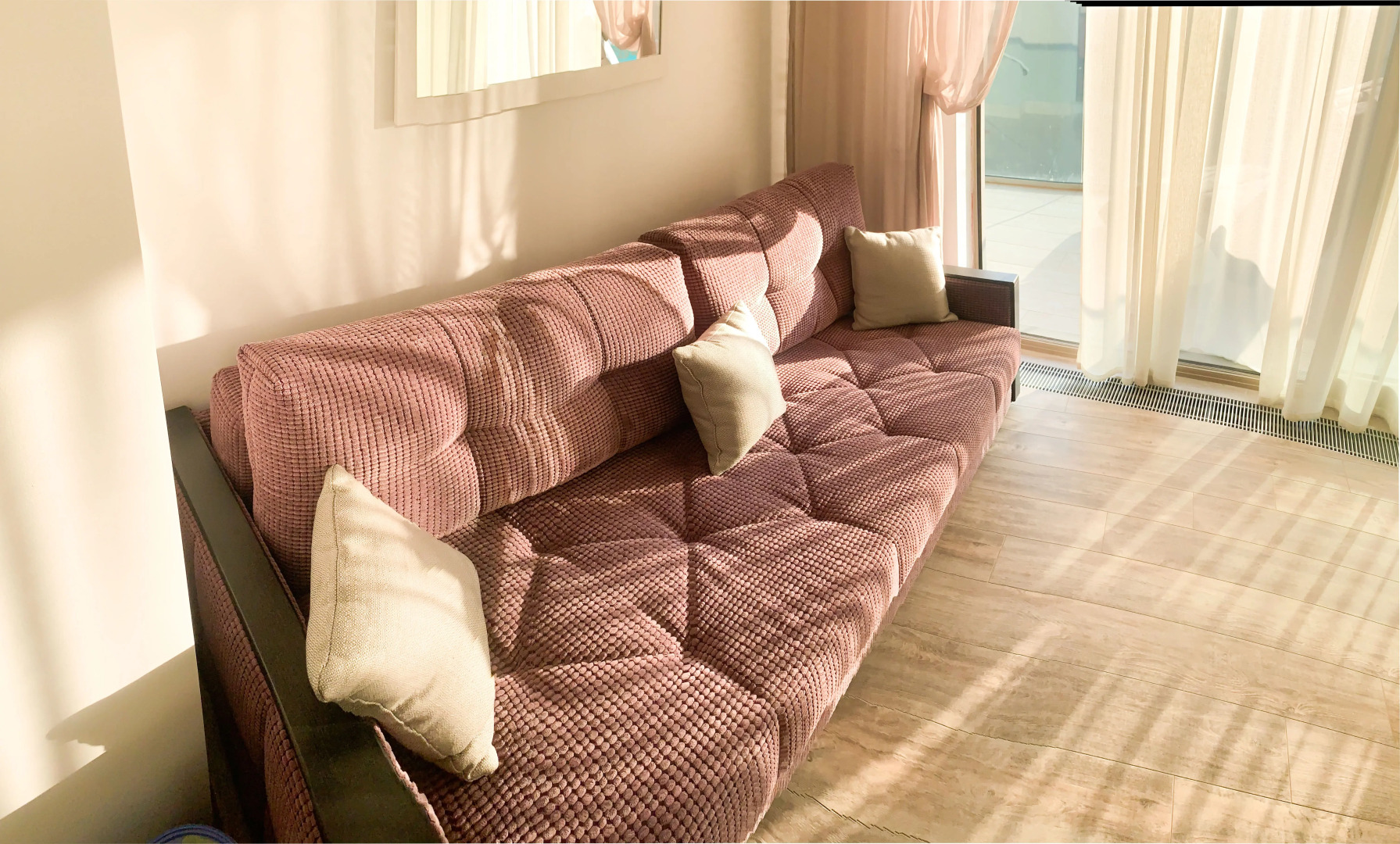 Апартаменты Статус в ГРК Зазеркалье