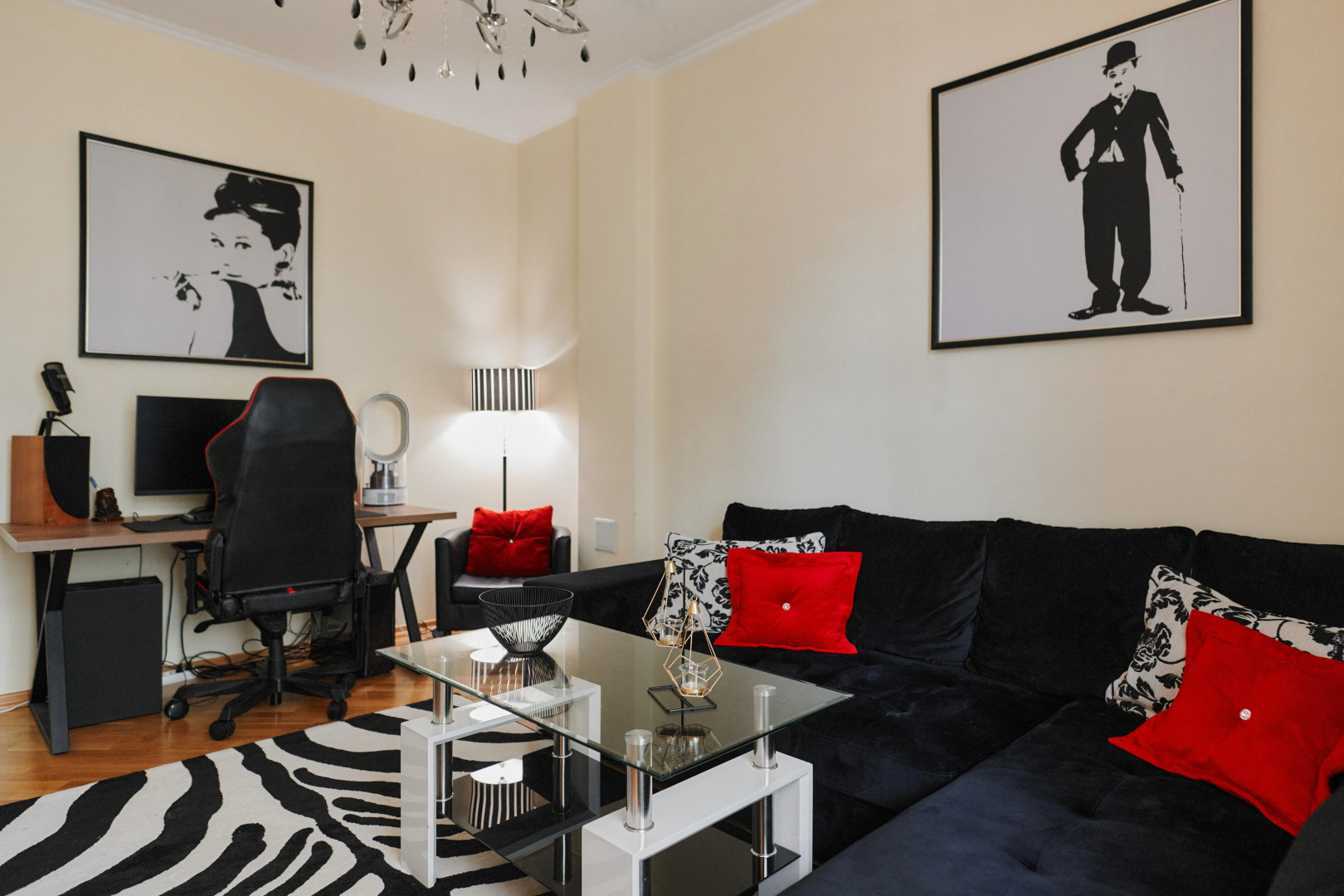 Апартаменты 2-комн. в самом центре Минска на пр. Независимости 37