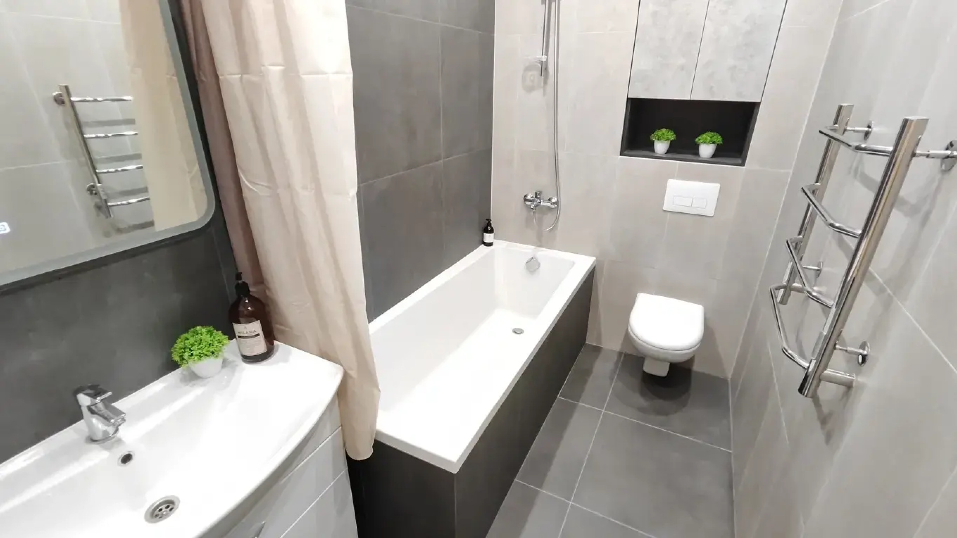 Апартаменты Panda Home в центре в ЖК Сердце Сибири