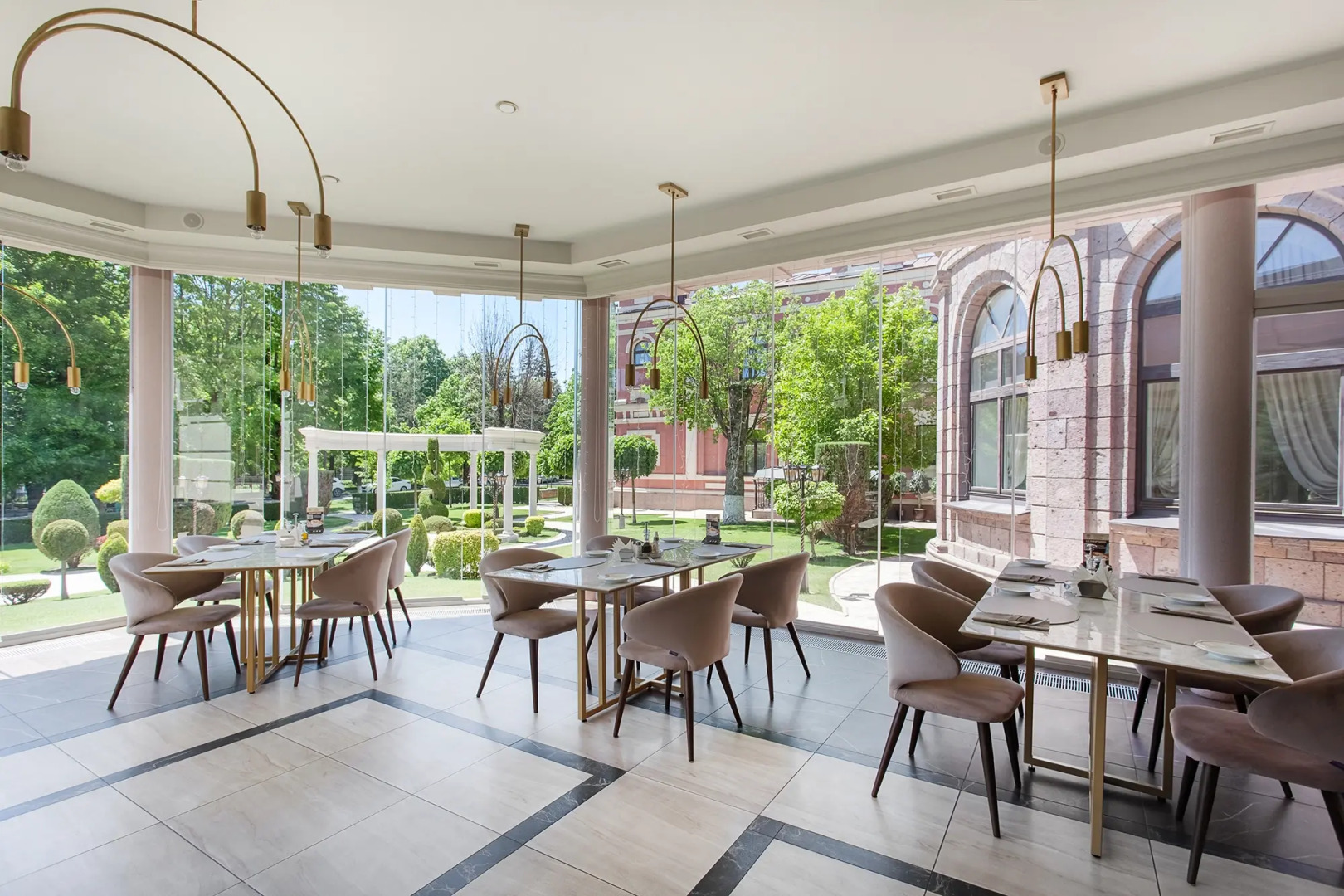 Отель Понтос Плаза