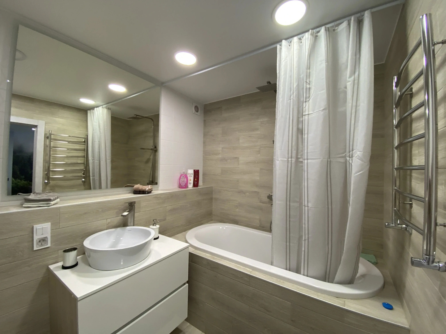 Квартира Уютная с Дизайнерским Интерьером