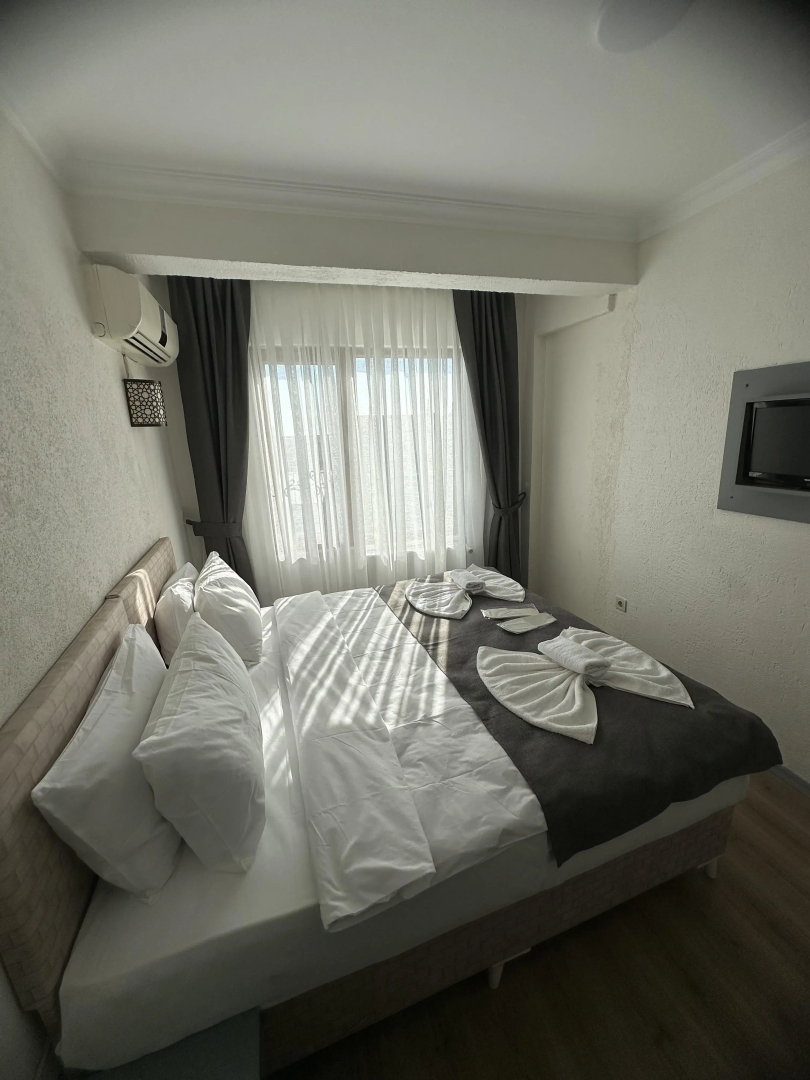 Big Orange Hotel