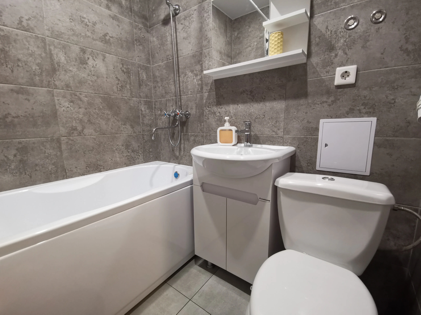 Квартира 3-Комнатная Квартира на Фрунзе