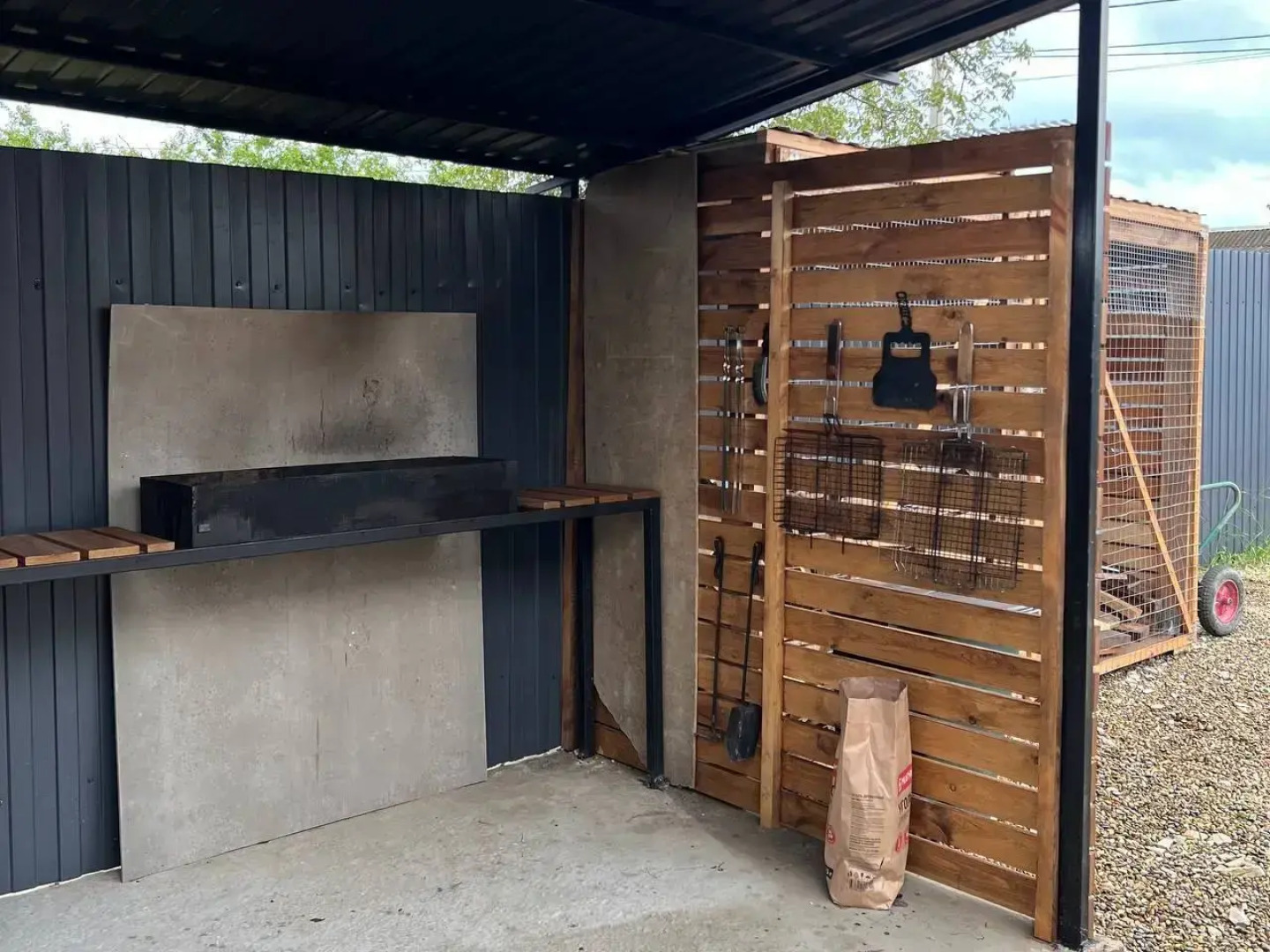 Частный дом Barn-House у леса с бассейном и банным чаном