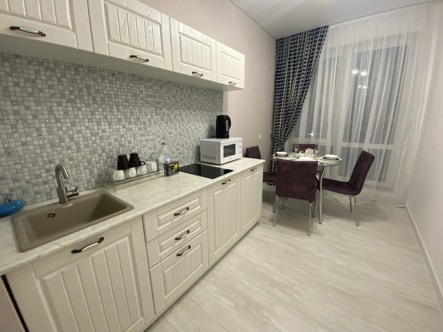 Апартаменты Коммунистческая 98/1