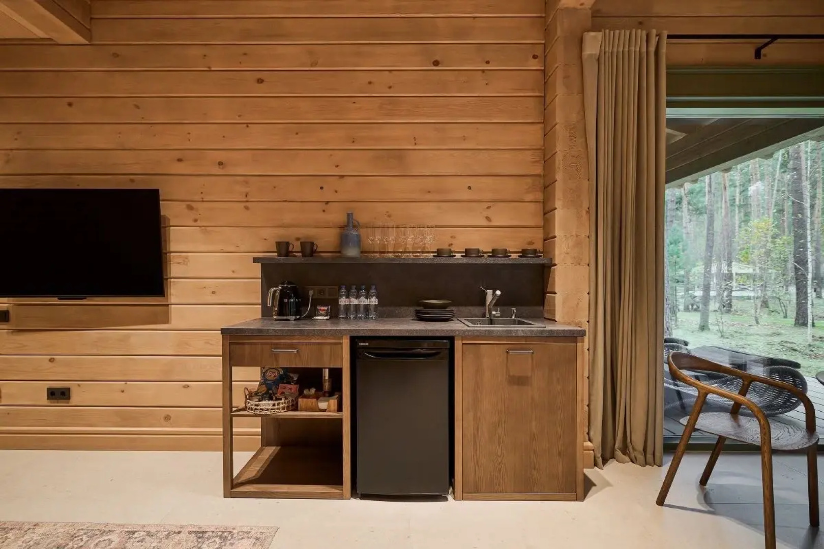 Отель Тэнери