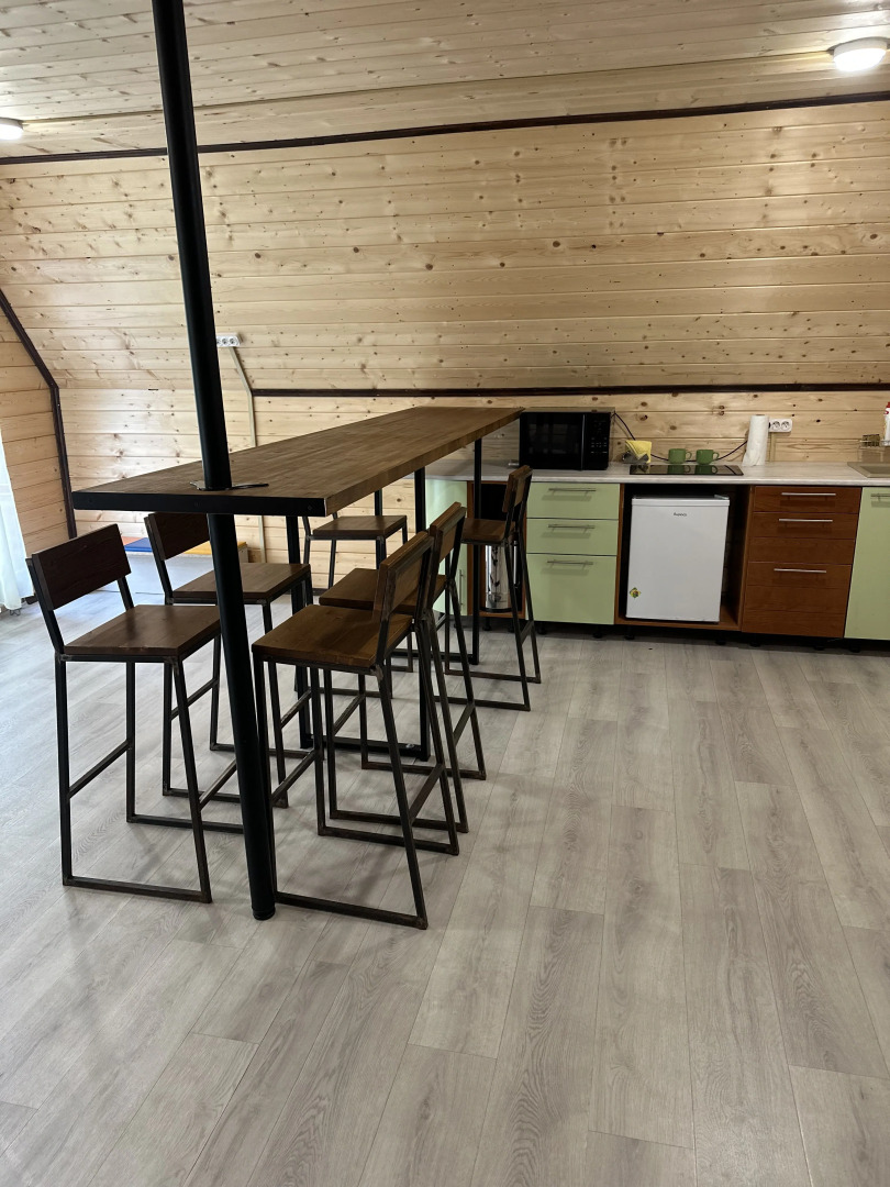 Частный дом А-фрейм в самом центре леса