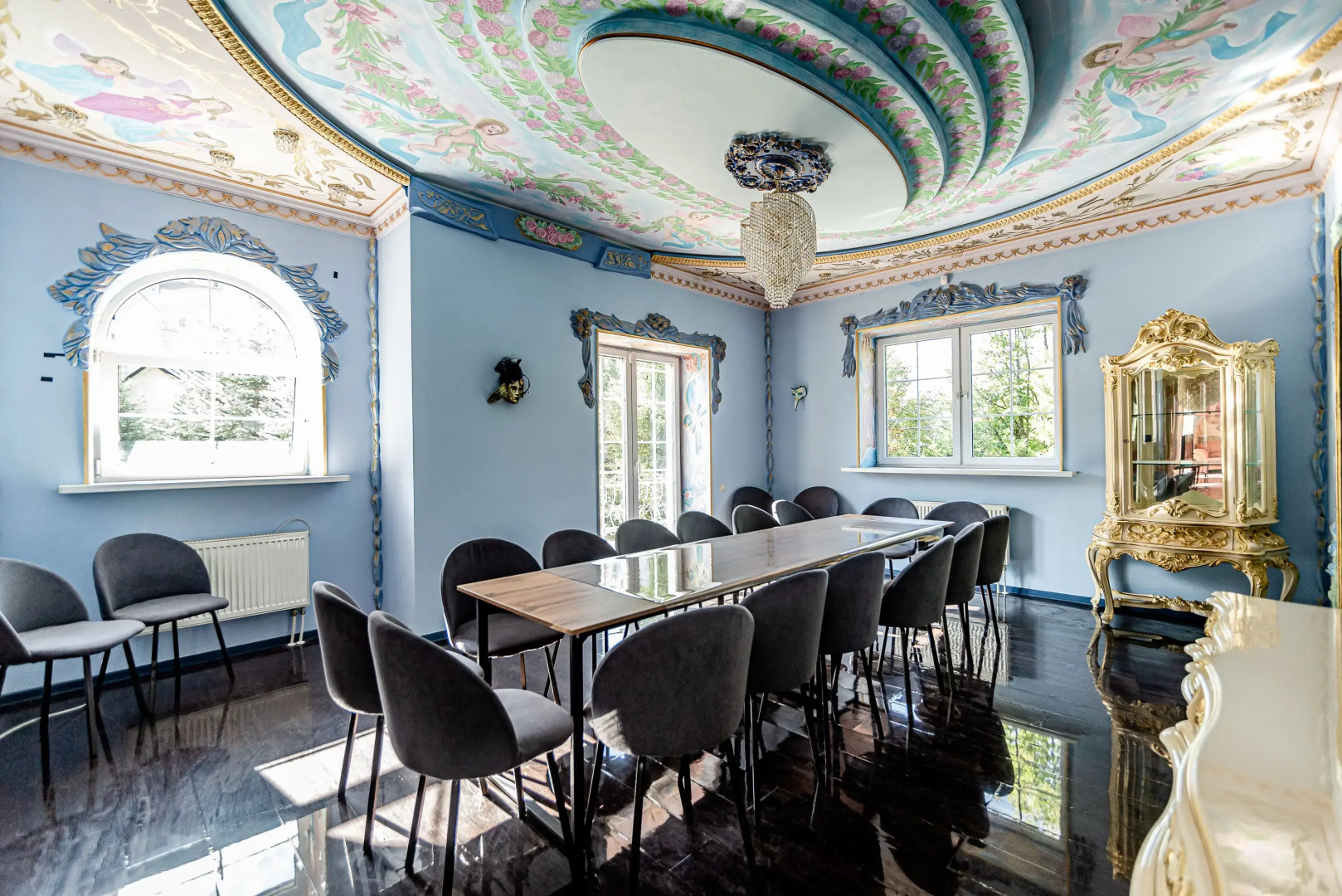 Частный дом Шикарный дом в Апрелевке с бассейном и сауной