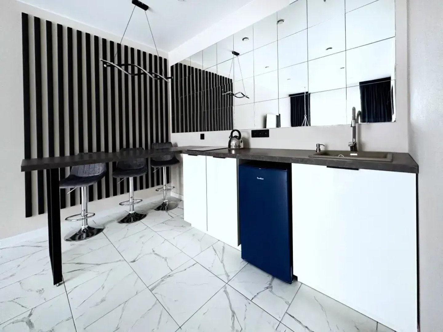 Апартаменты Улучшенные Семейные Мой Адрес на Вертолетчиков