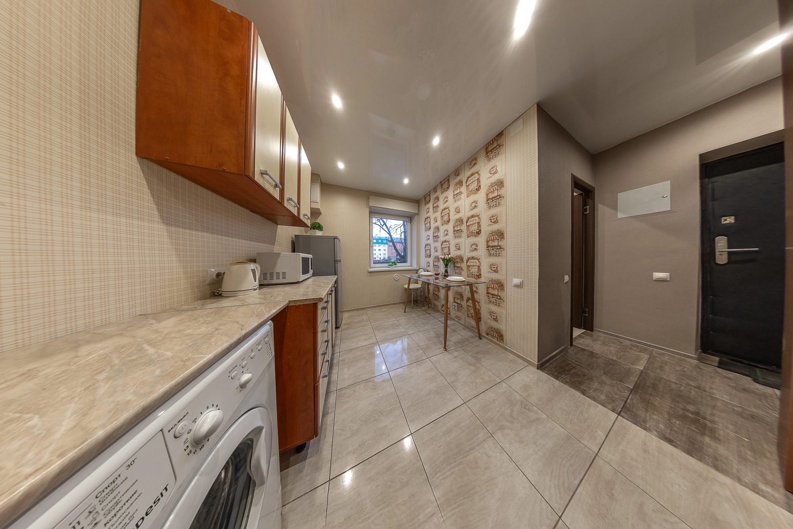 Квартира Около Рыбной Деревни и Южного Парка с Удобным Матрасом