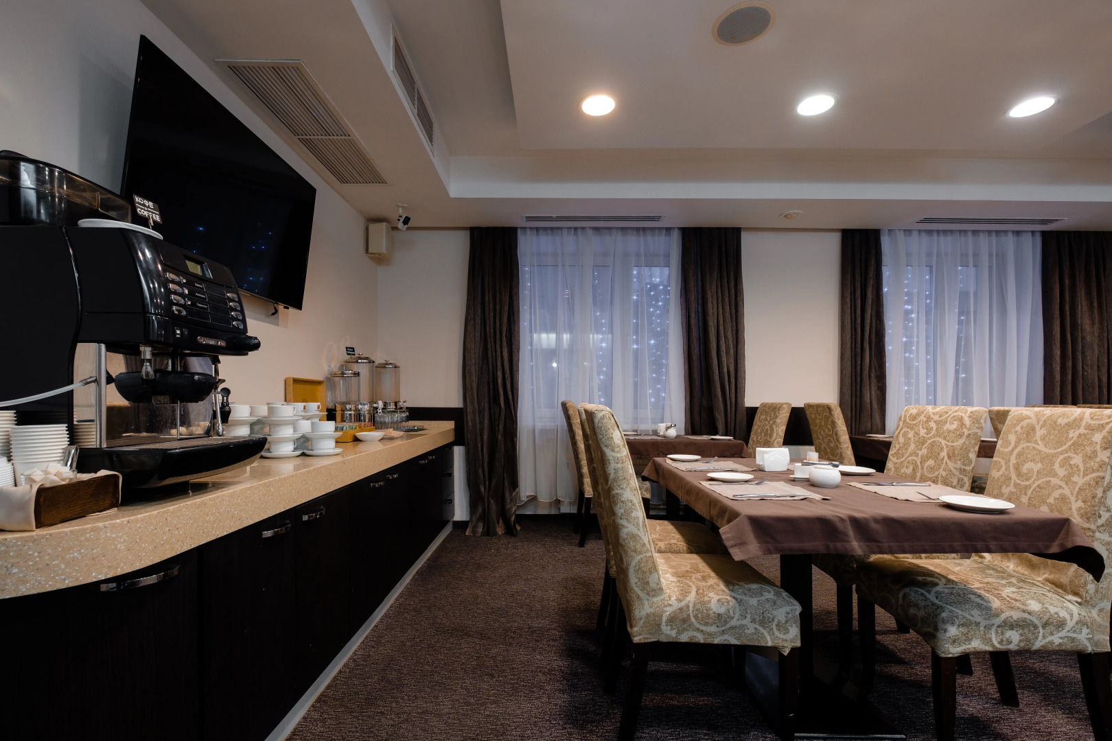 Отель Гранд Авеню by USTA Hotels