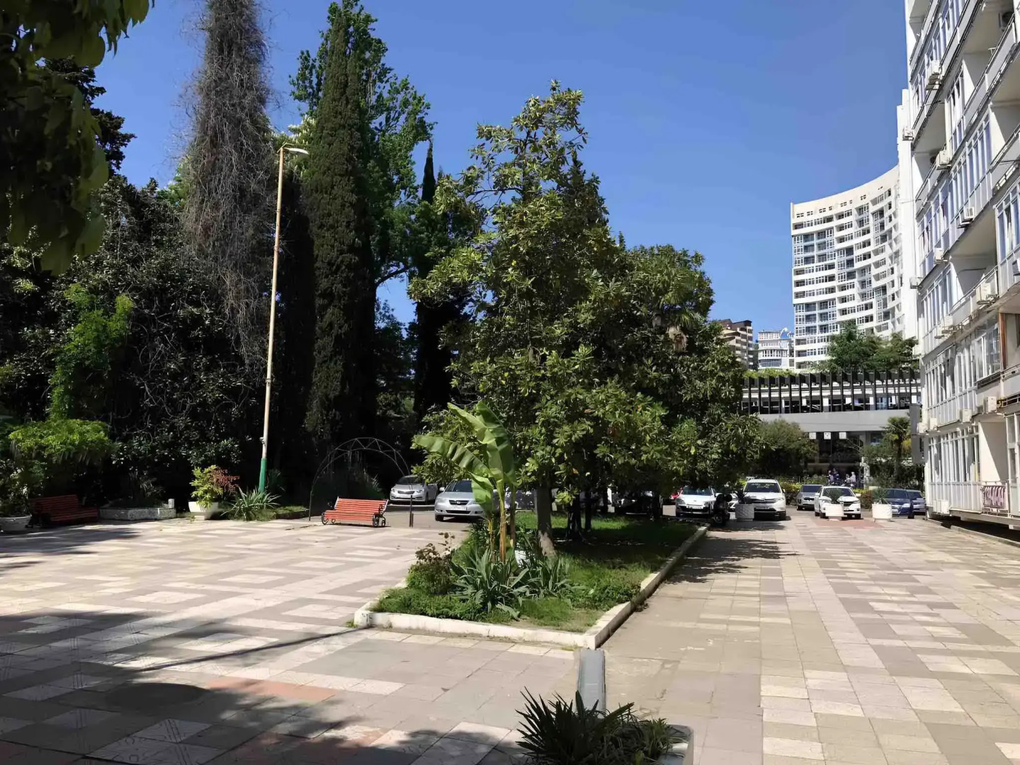 Апартаменты Светлана-Центр с видом на море и восток