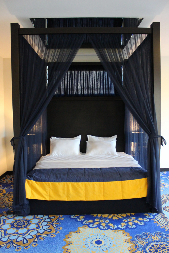 Отель Голливуд Де Люкс