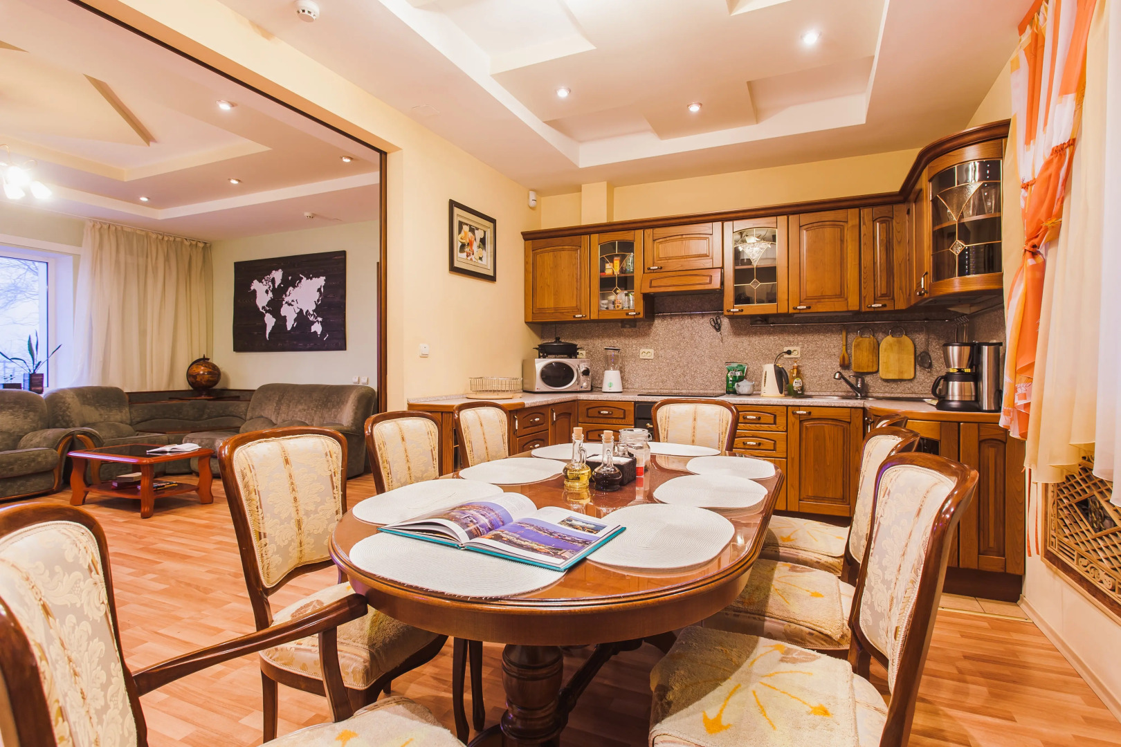 Гостевой дом На Алексеевской. Центр. Вид на море и центральную площадь