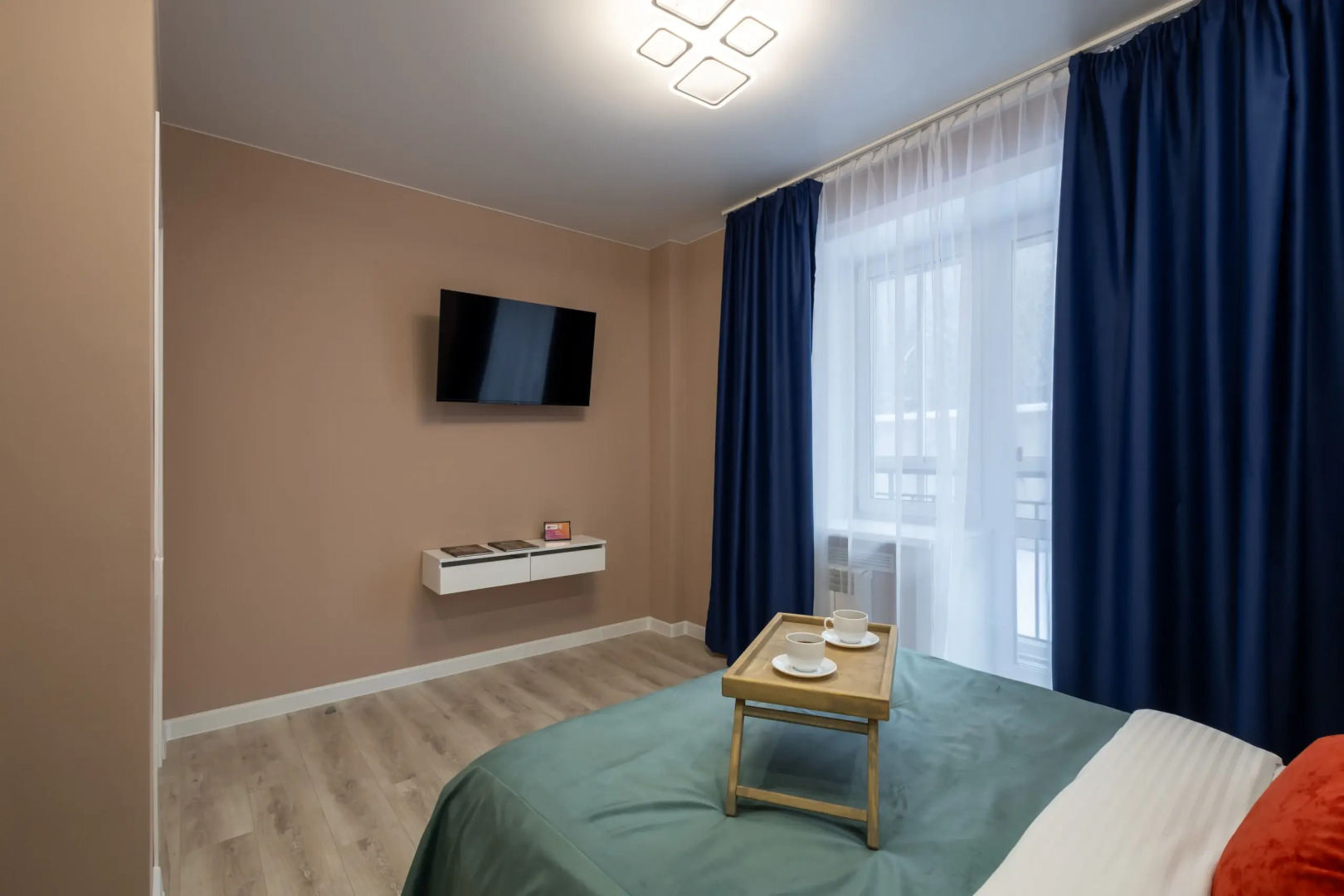 Апартаменты Дизайнерская студия на Амурском