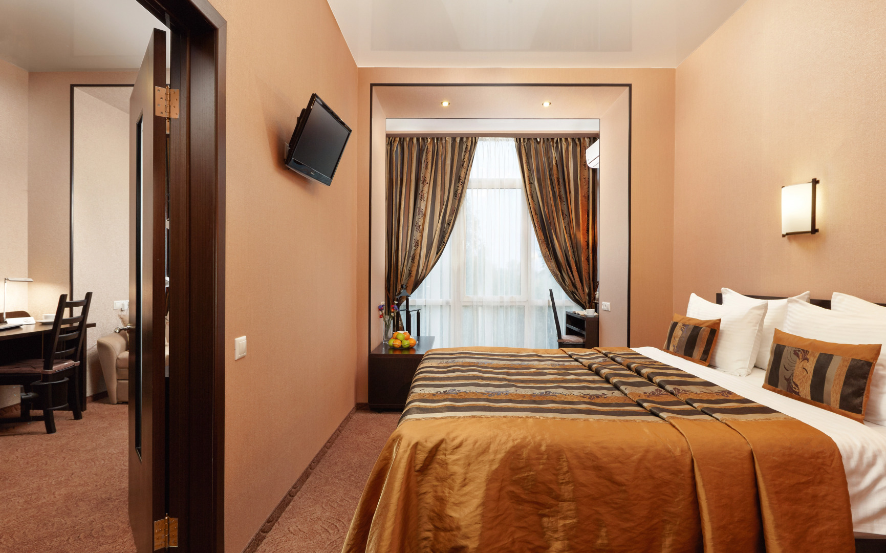 Отель Русский Капитал