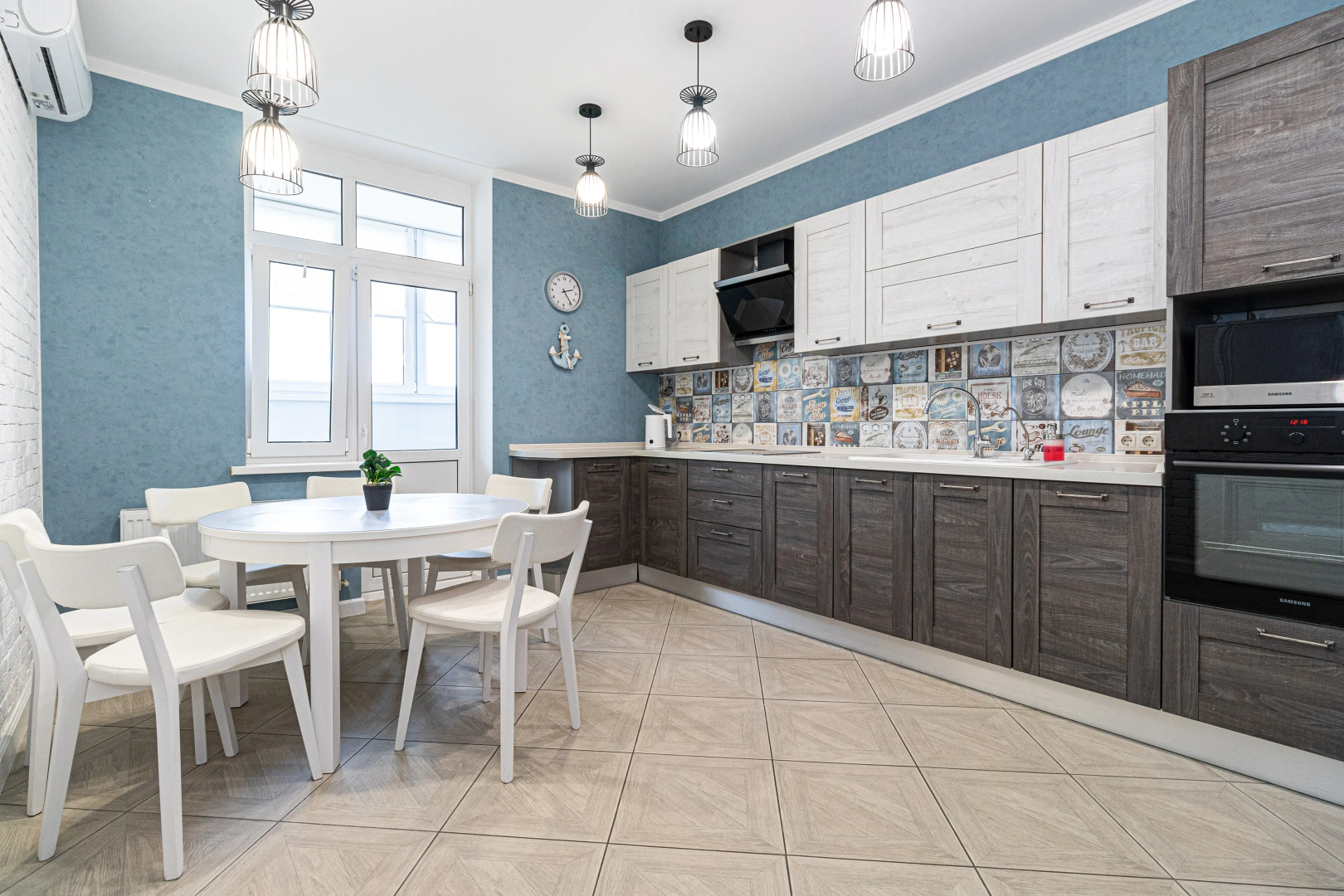 Апартаменты Тут Живут | Жлобы 145 | 3х комнатная