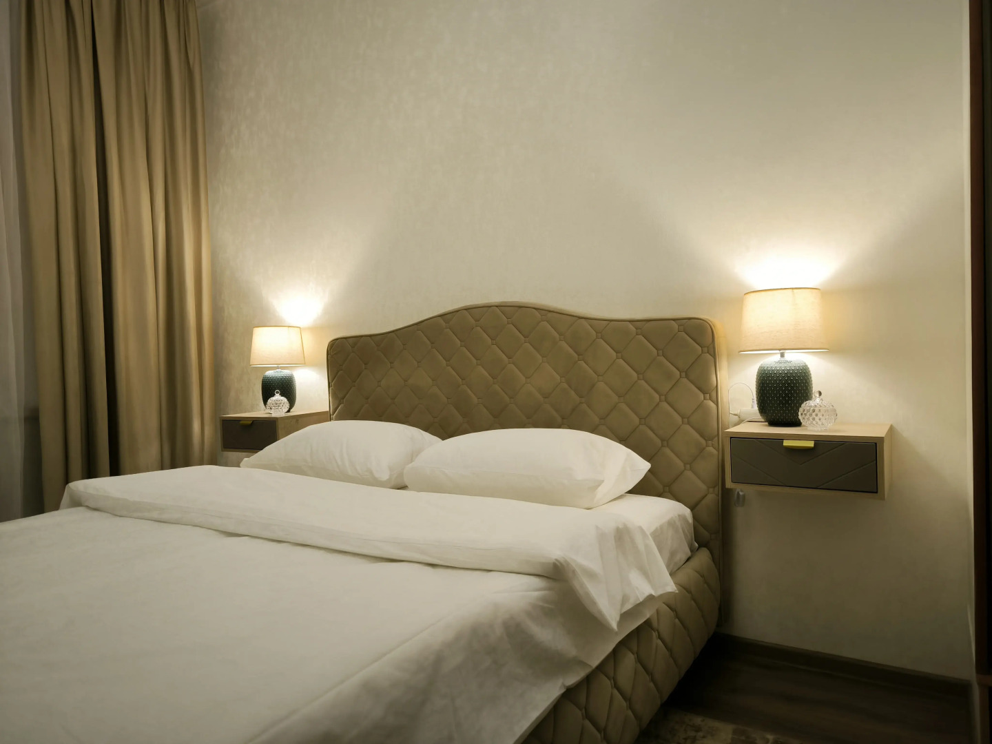 Апартаменты Проспект Независимости 44, Суперцентр, двушка