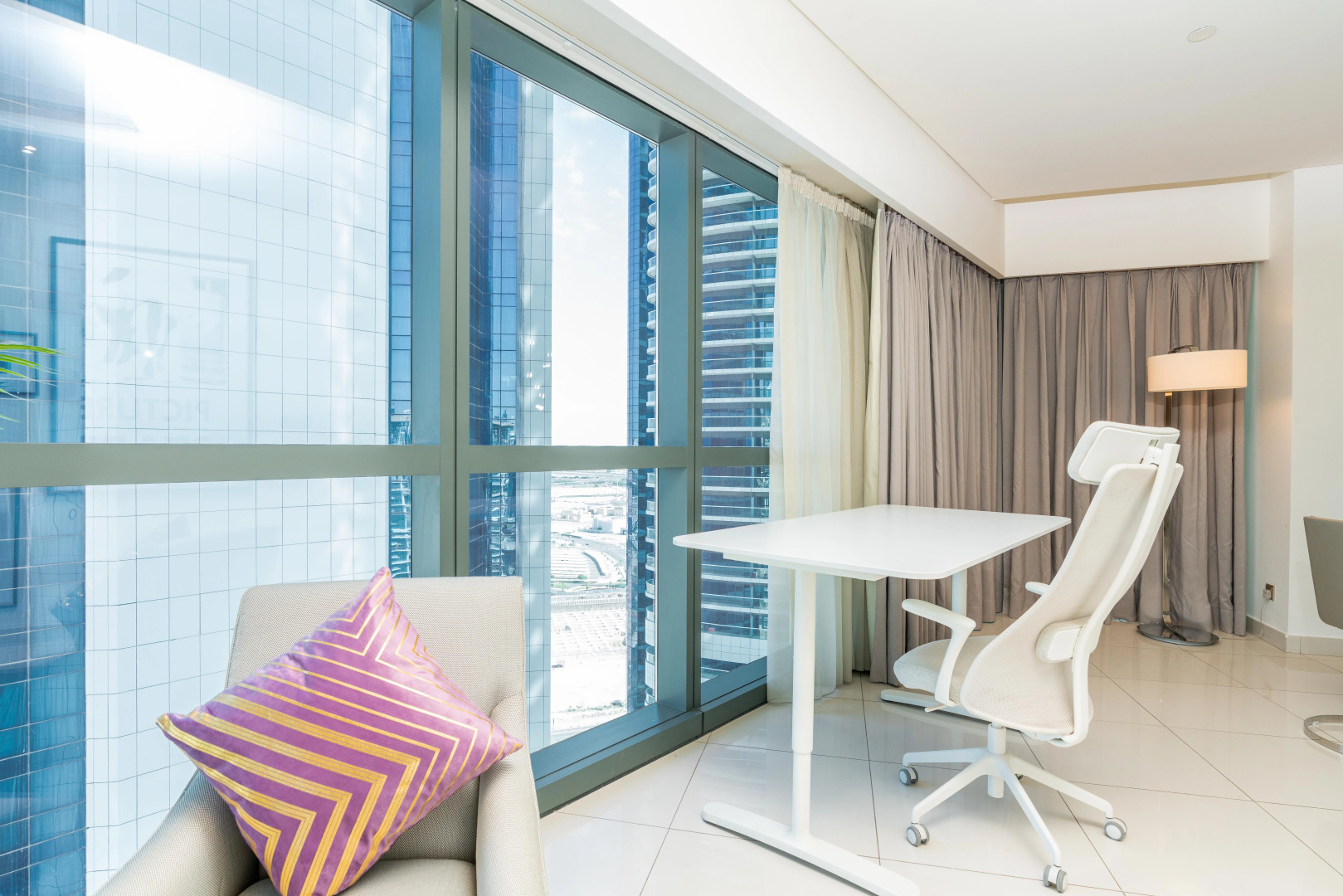 Апартаменты Globalstay Damac Towers by Paramount in Business Bay