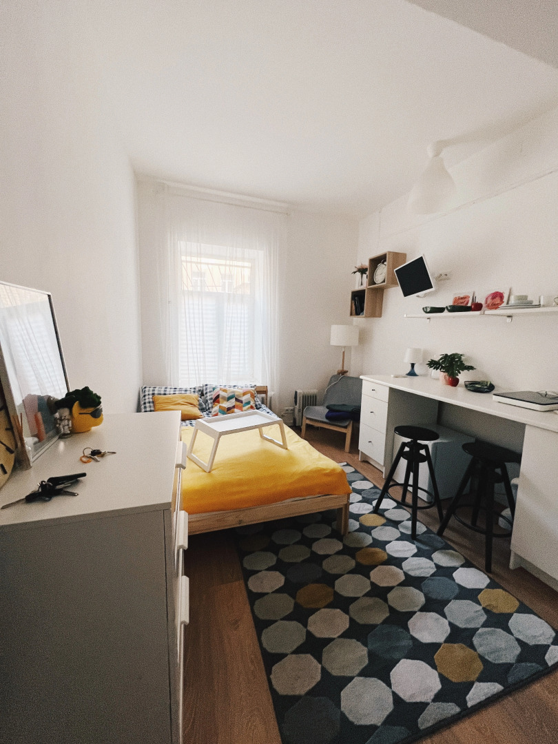 Апартаменты Горчичные в центре Петербурга