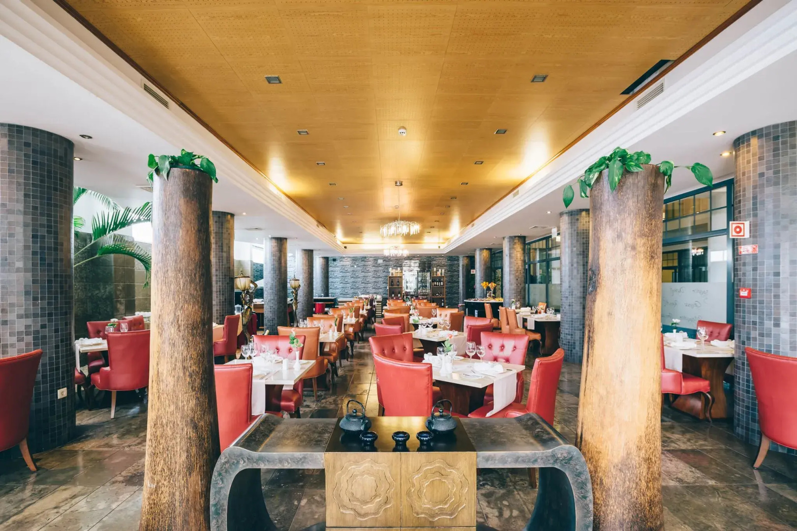 Отель Grand Muthu Forte do Vale