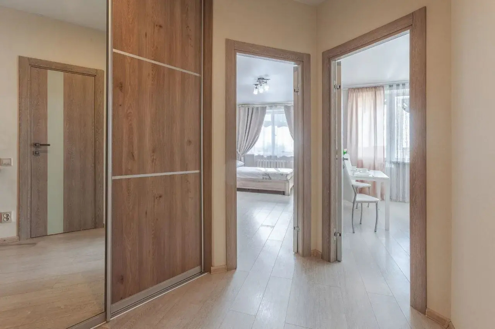 Апартаменты KvartirkaPlaZa на улице Ново-Садовая 215