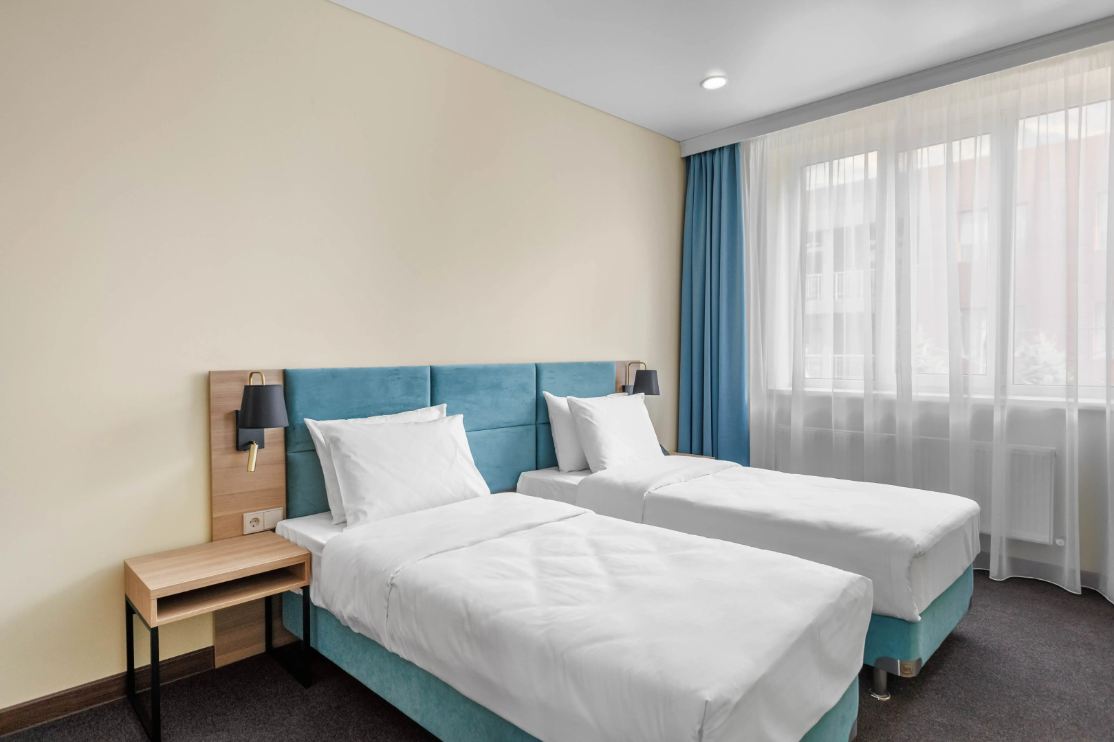 Отель Космос Ла Валли