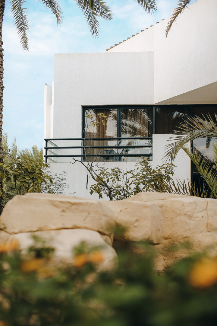 Отель Dubai Marine Beach Resort & Spa