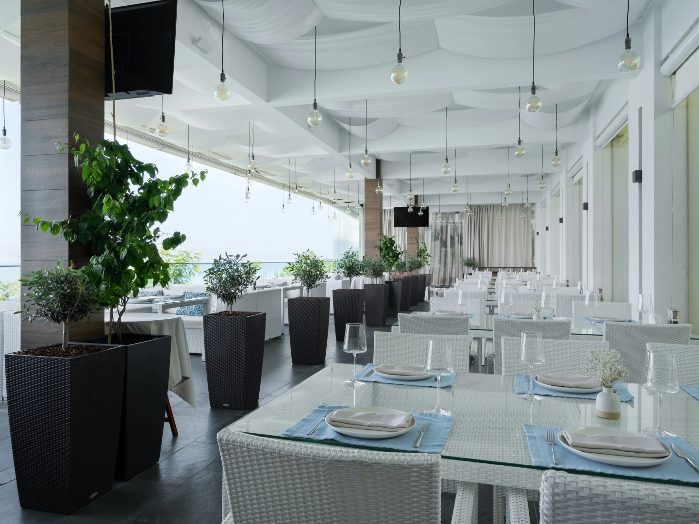 Отель HIDENS APART HOTEL