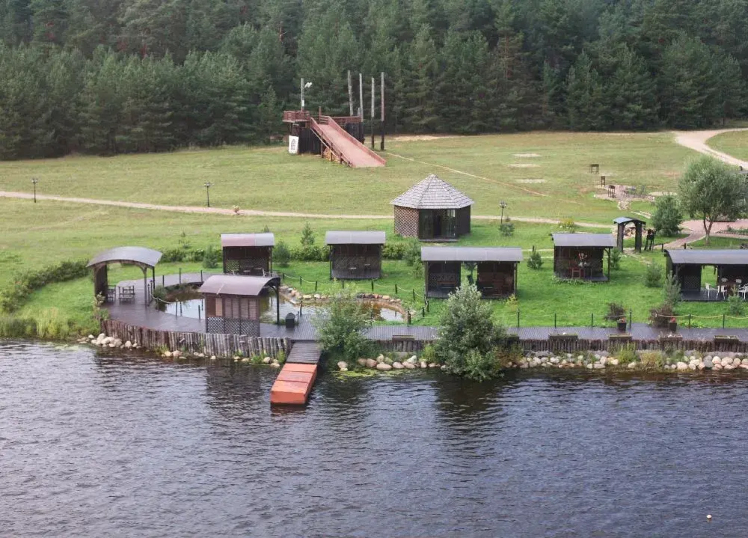 Отель Загородный комплекс  Волжанка