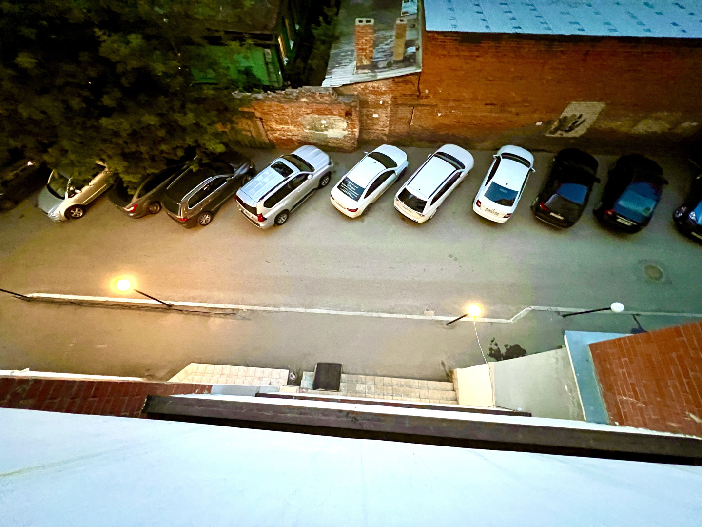 Уютные Апартаменты (рядом с ЖД вокзалом)  (ул. Никитинская 30)