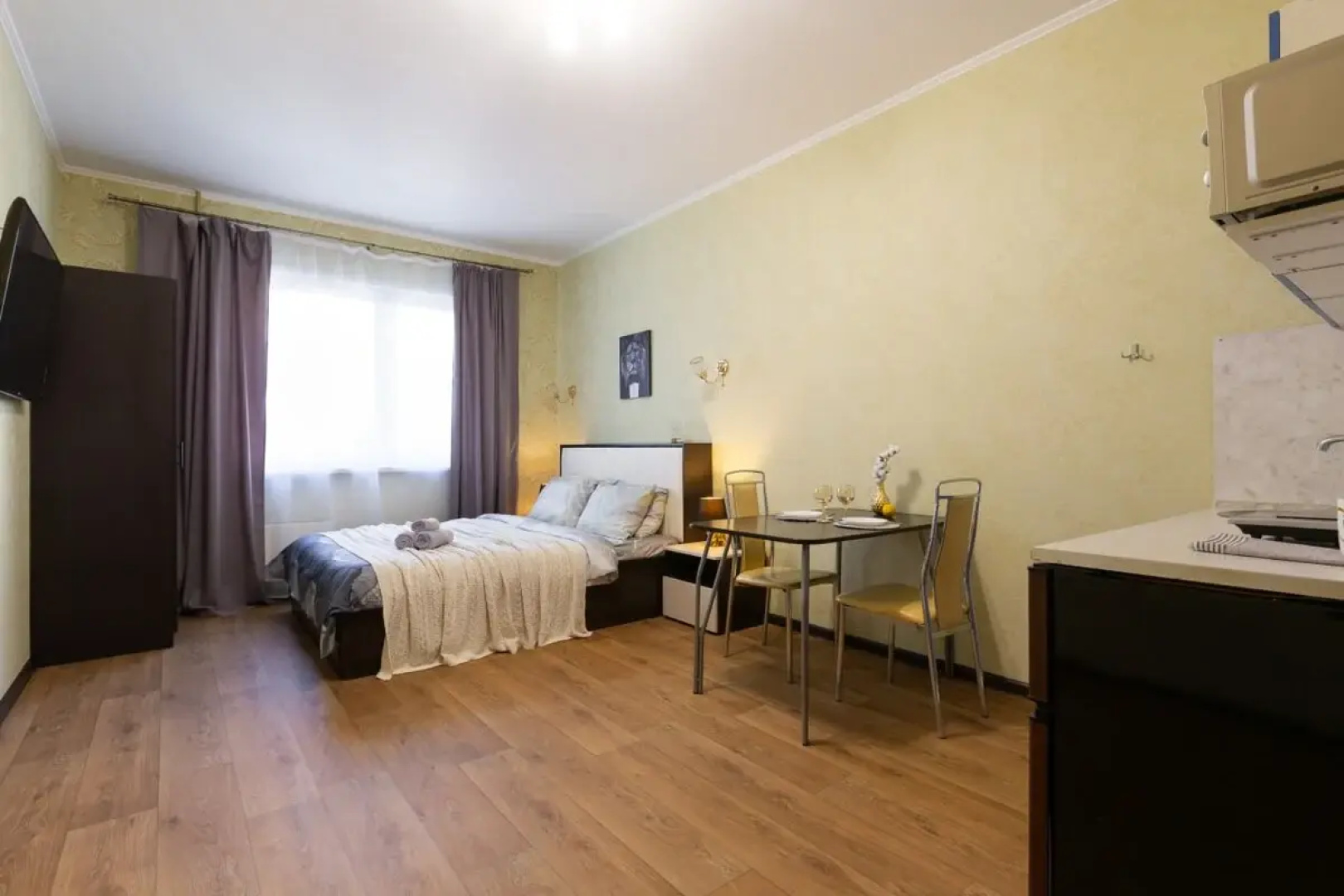 Квартира Life Apartments Трехкомнатная