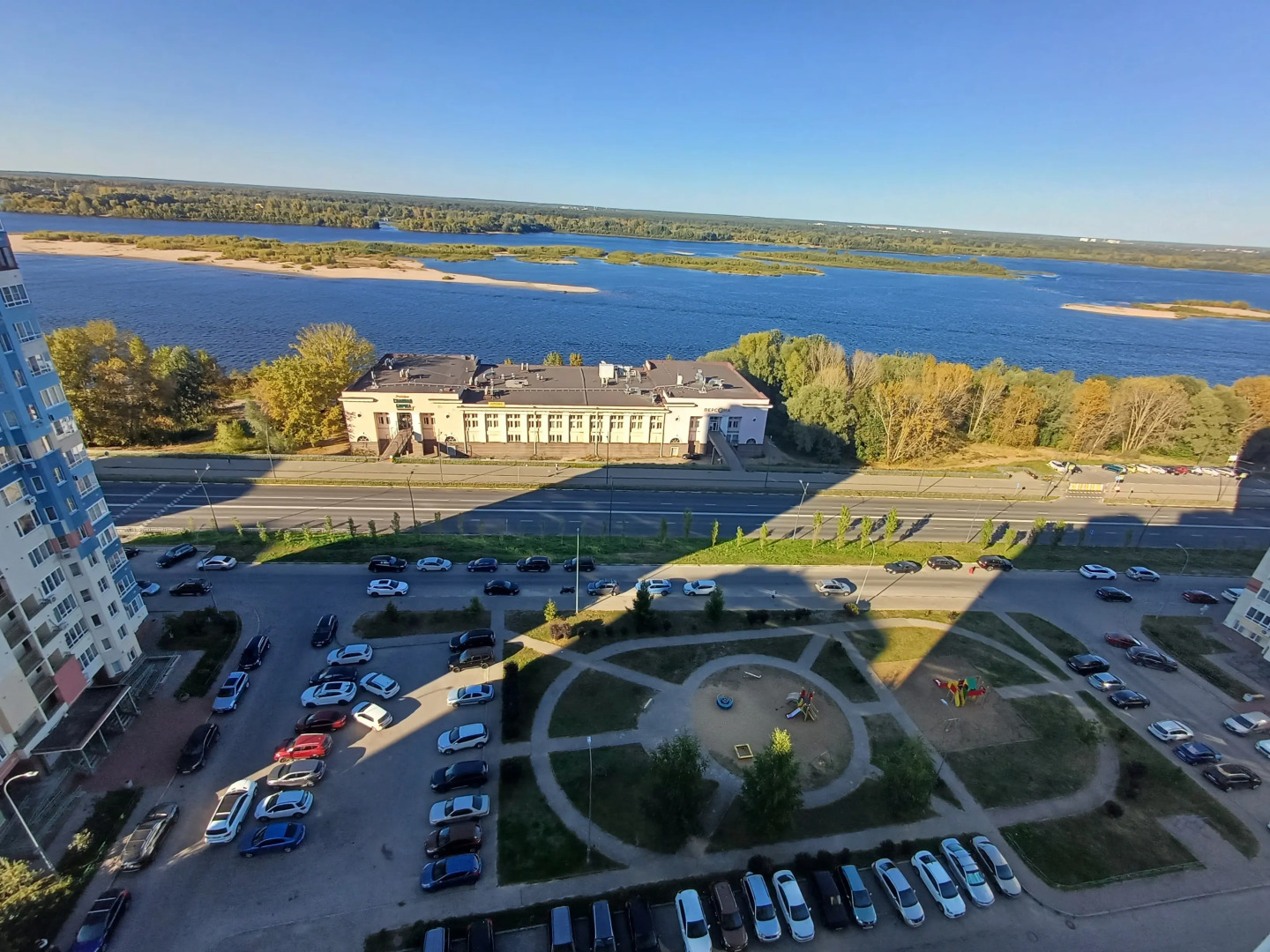 Апартаменты Чайка House на Волжская Набережная д.21