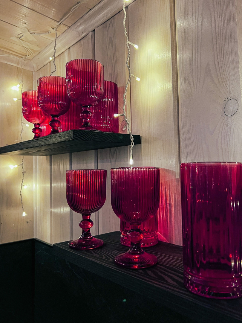 Частный дом  Belov House  с панорамным остеклением у леса