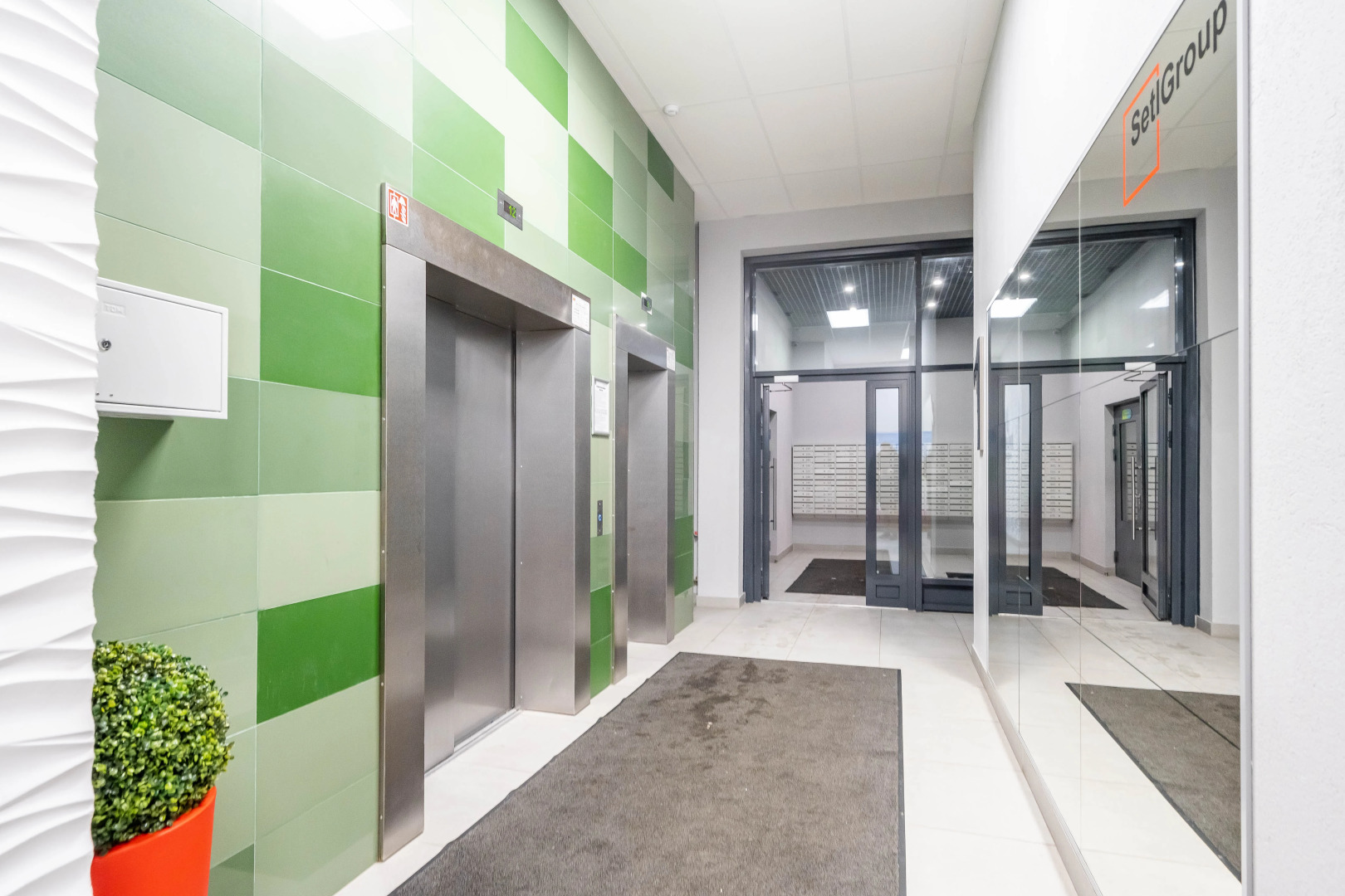 Апартаменты Your Emerald Apart у Малой Невы