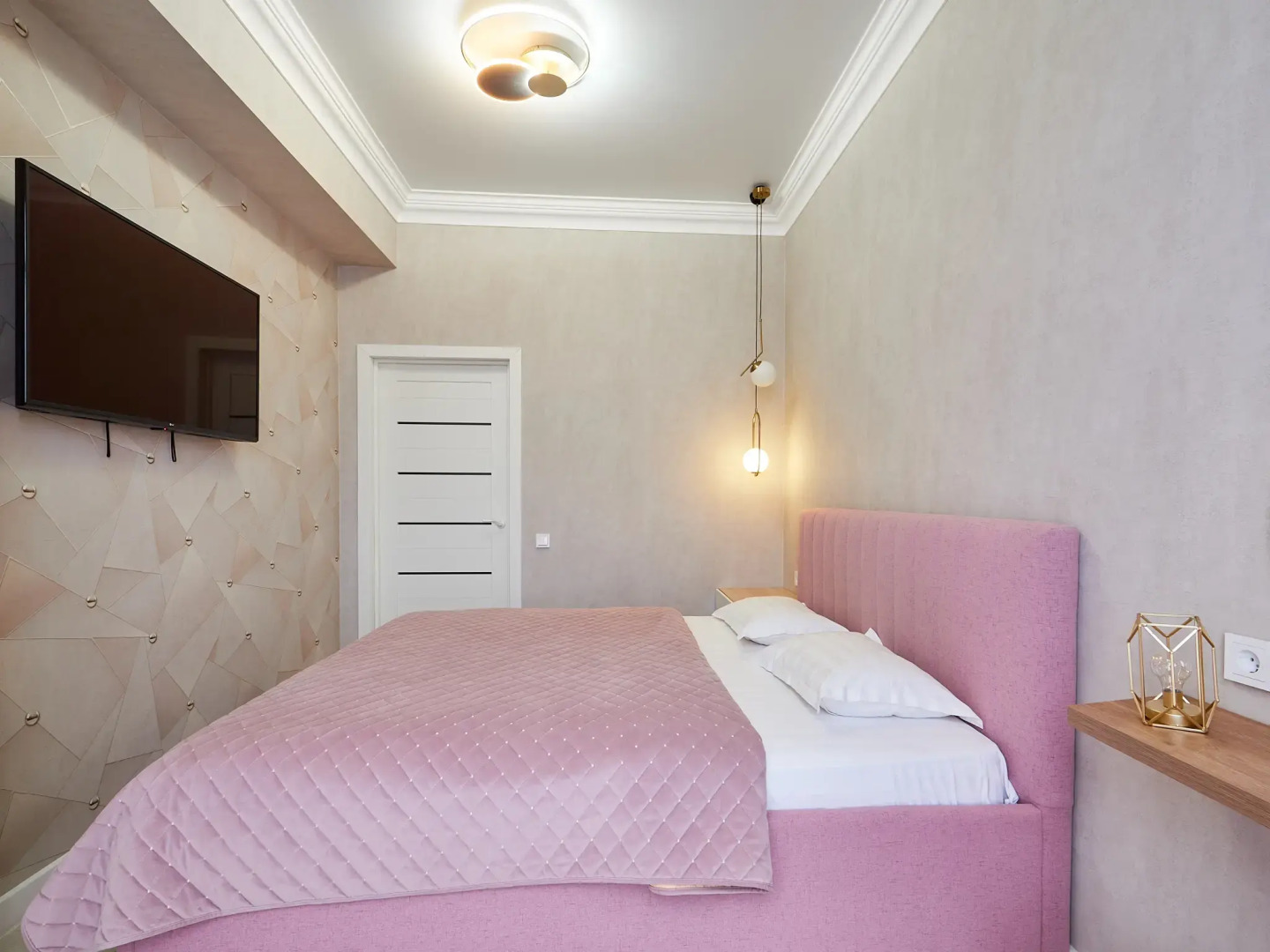 Апартаменты на Декабристов №1