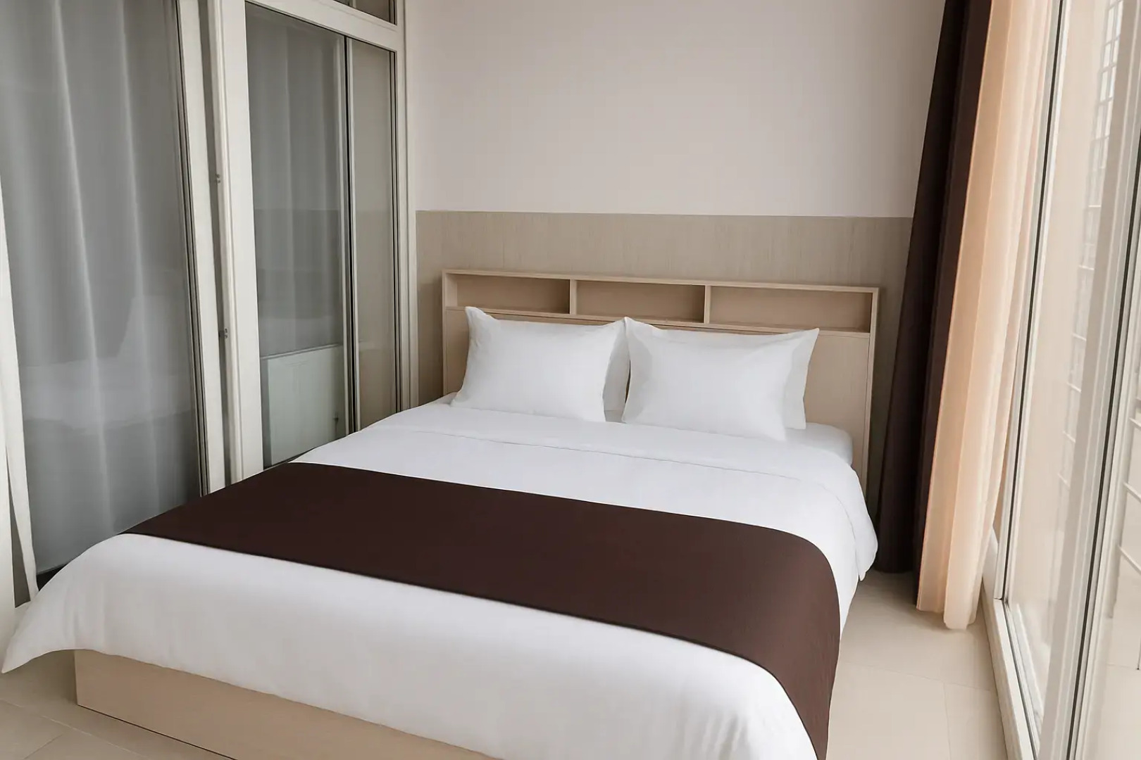 Квартира просторная для 6х гостей с кроваткой и пеленальным столиком для детей и кухонной зоной