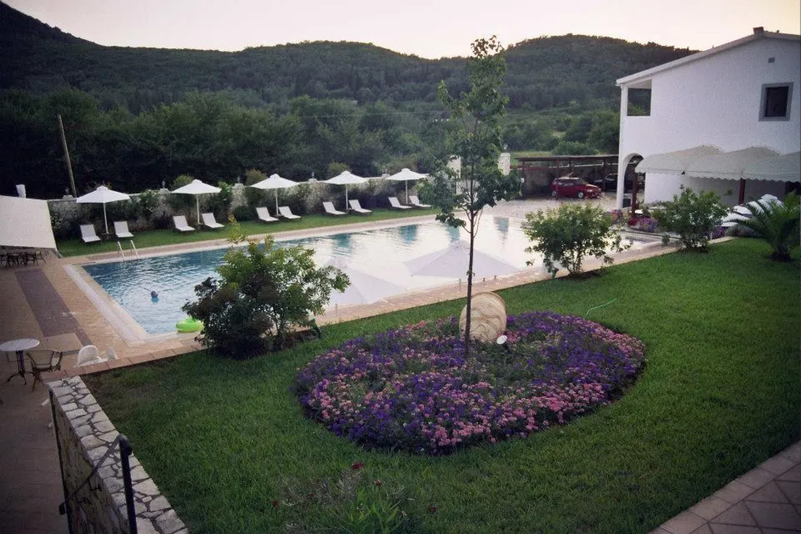 Отель Paradise Inn