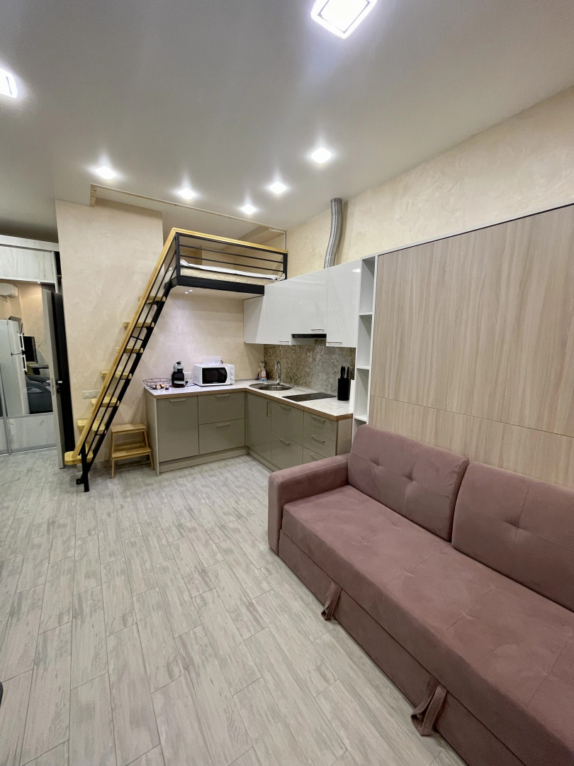 Квартира Студия с Чердаком Напротив ТЦ Горки город