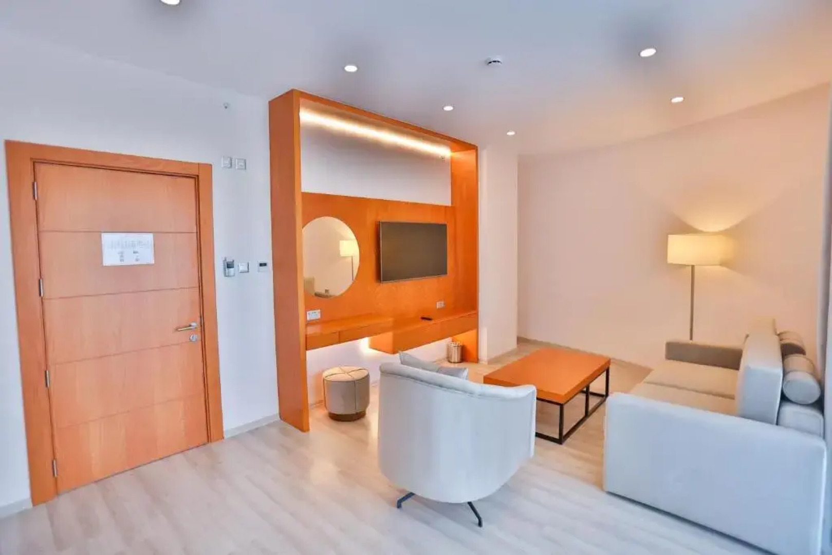 Отель Caddemm Inn