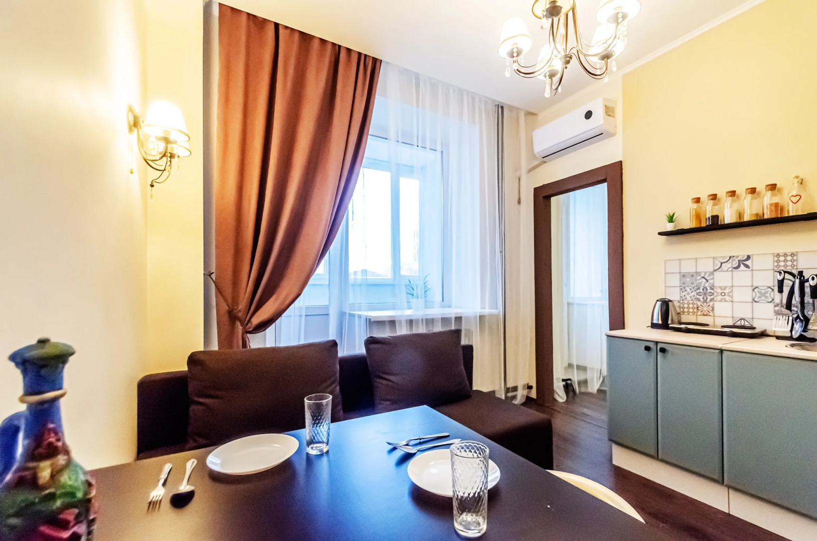 Апартаменты 1-к квартира (23) на Никитинской 108