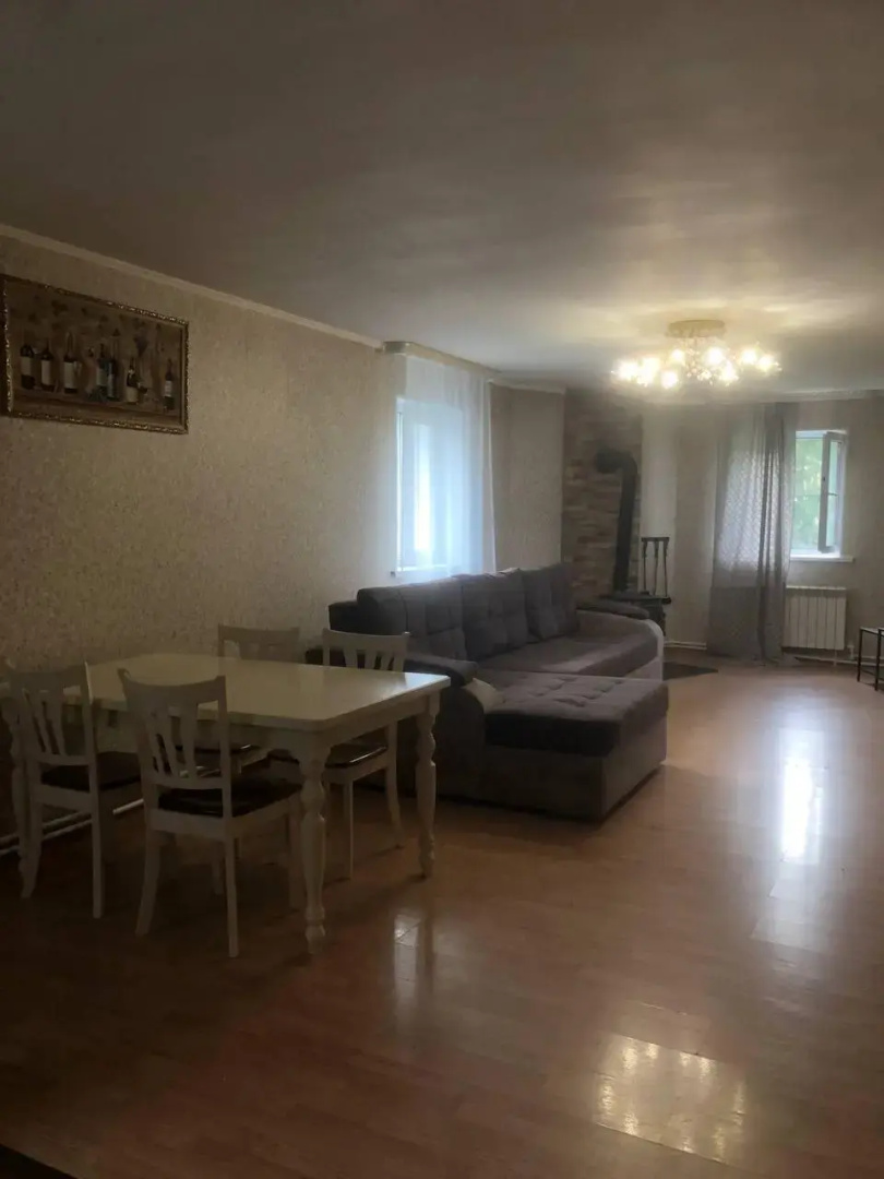 Частный дом Просторный домик