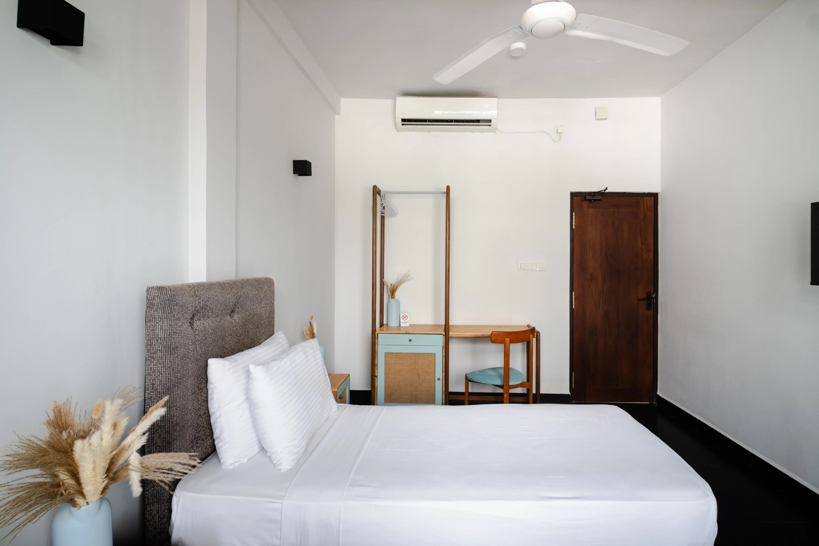 Отель Moi Induruwa by DBI