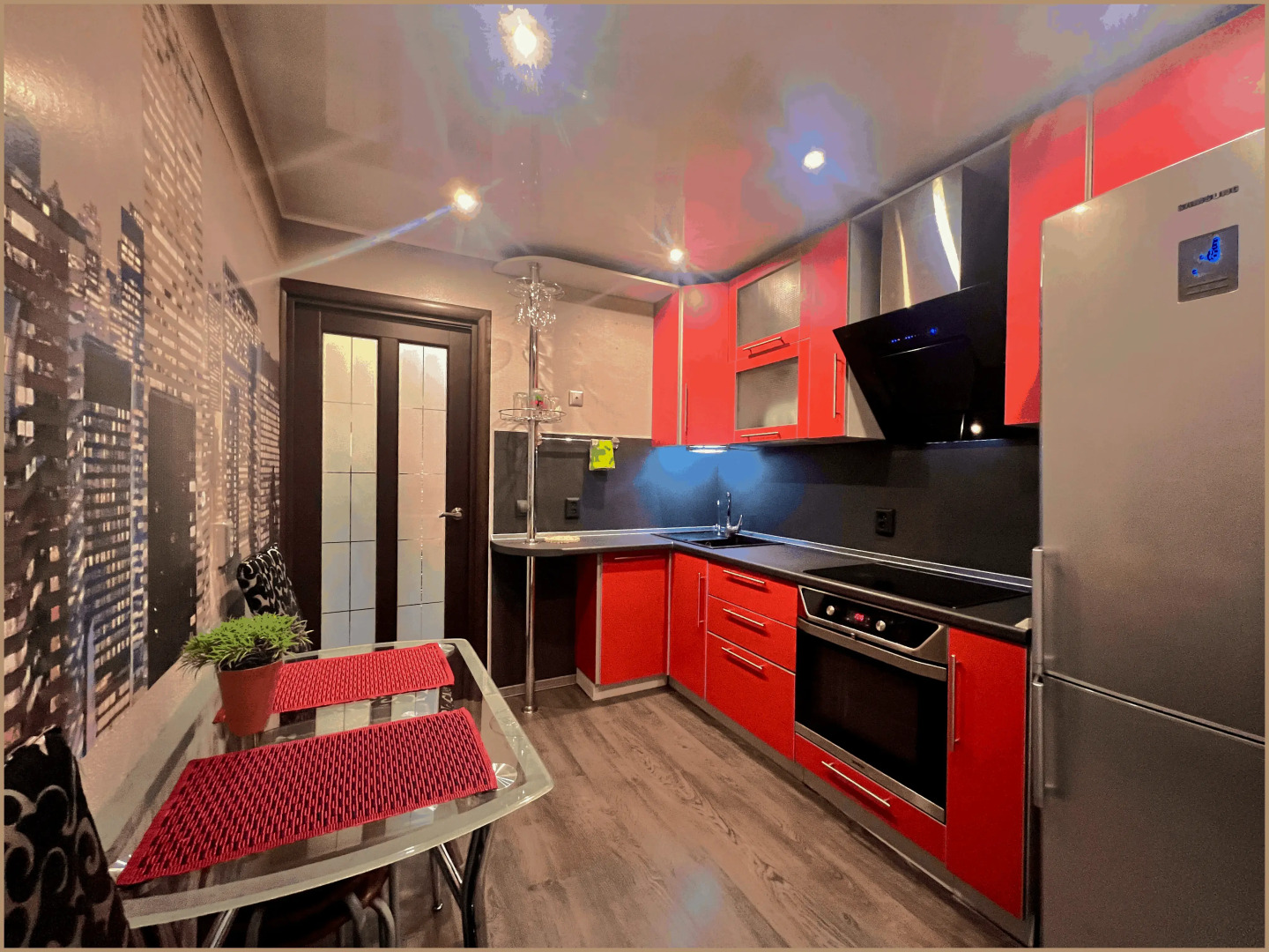 Апартаменты 51 Евродвушка в Центре Экспедиция на Север на Полярных Зорях, 19